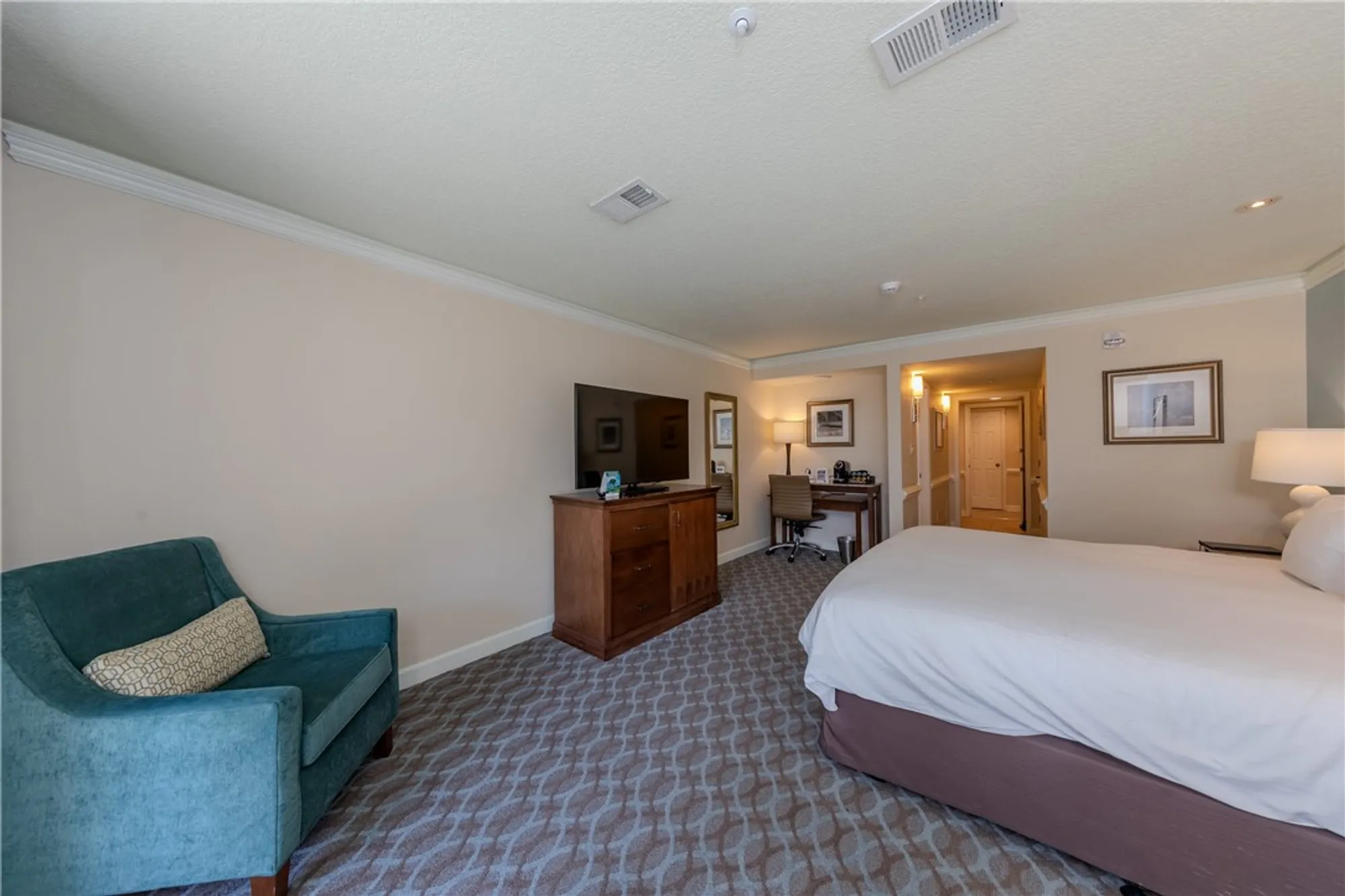 Property Slideshow image 17 of 27 | 709 graves ordinary, Williamsburg, VA, 23185