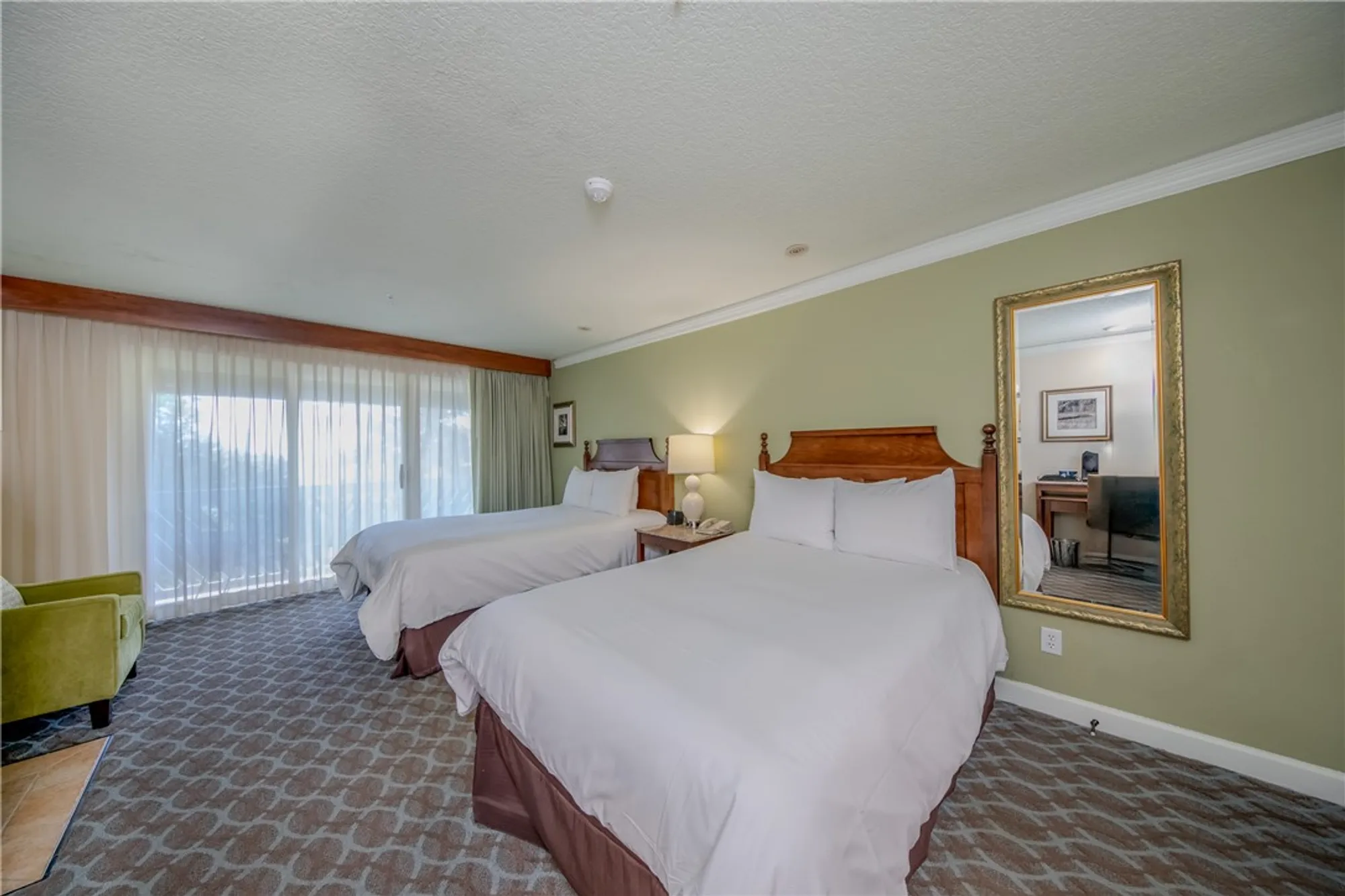 Property Slideshow image 20 of 27 | 709 graves ordinary, Williamsburg, VA, 23185