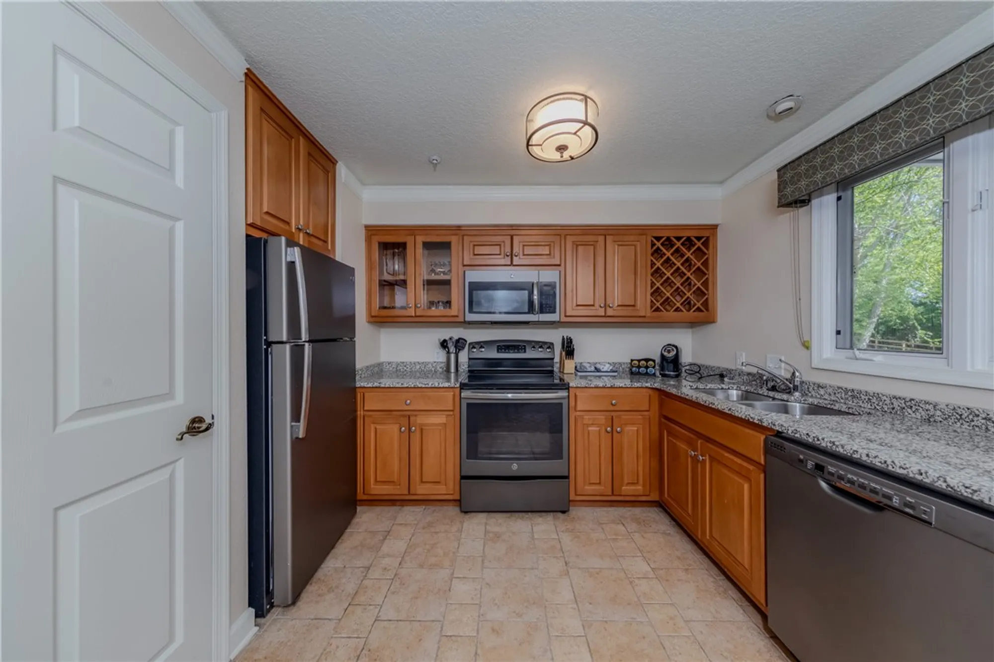 Property Slideshow image 8 of 27 | 709 graves ordinary, Williamsburg, VA, 23185