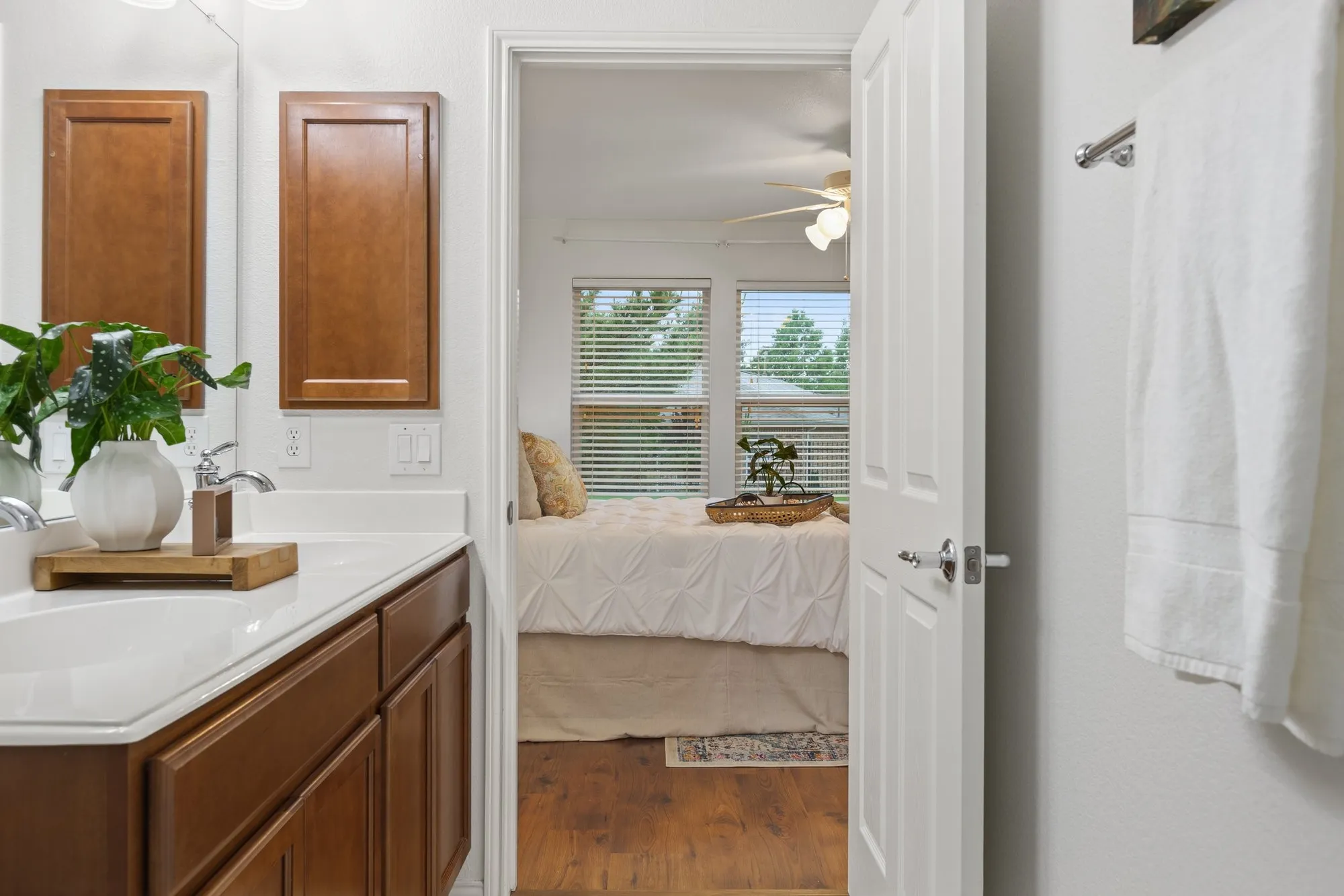 Property Slideshow image 10 of 40 | 7735 whirlwind dr, Frisco, TX, 75036