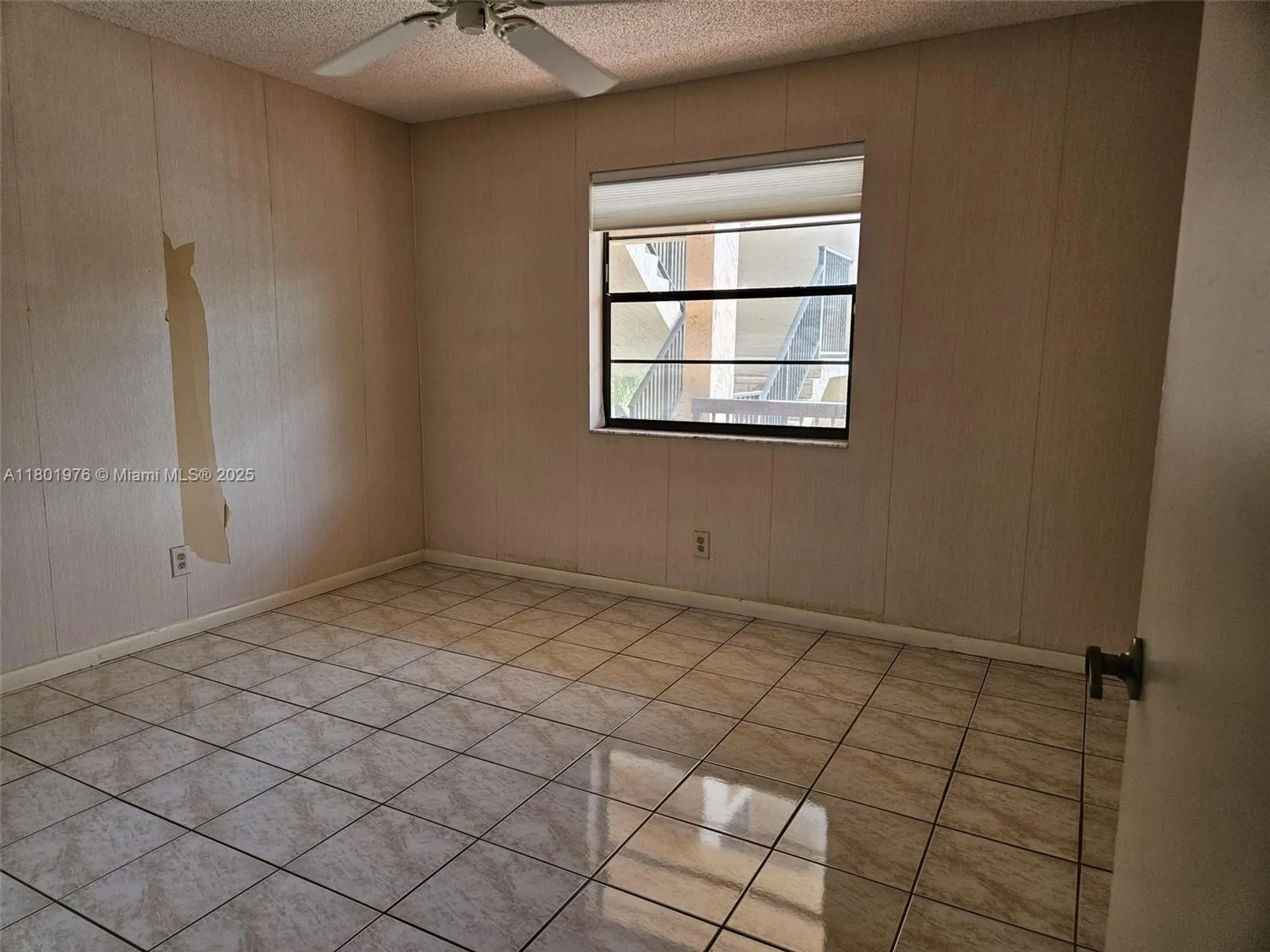 Property Slideshow image 9 of 13 | 4940 e sabal palm blvd 312, Tamarac, FL, 33319