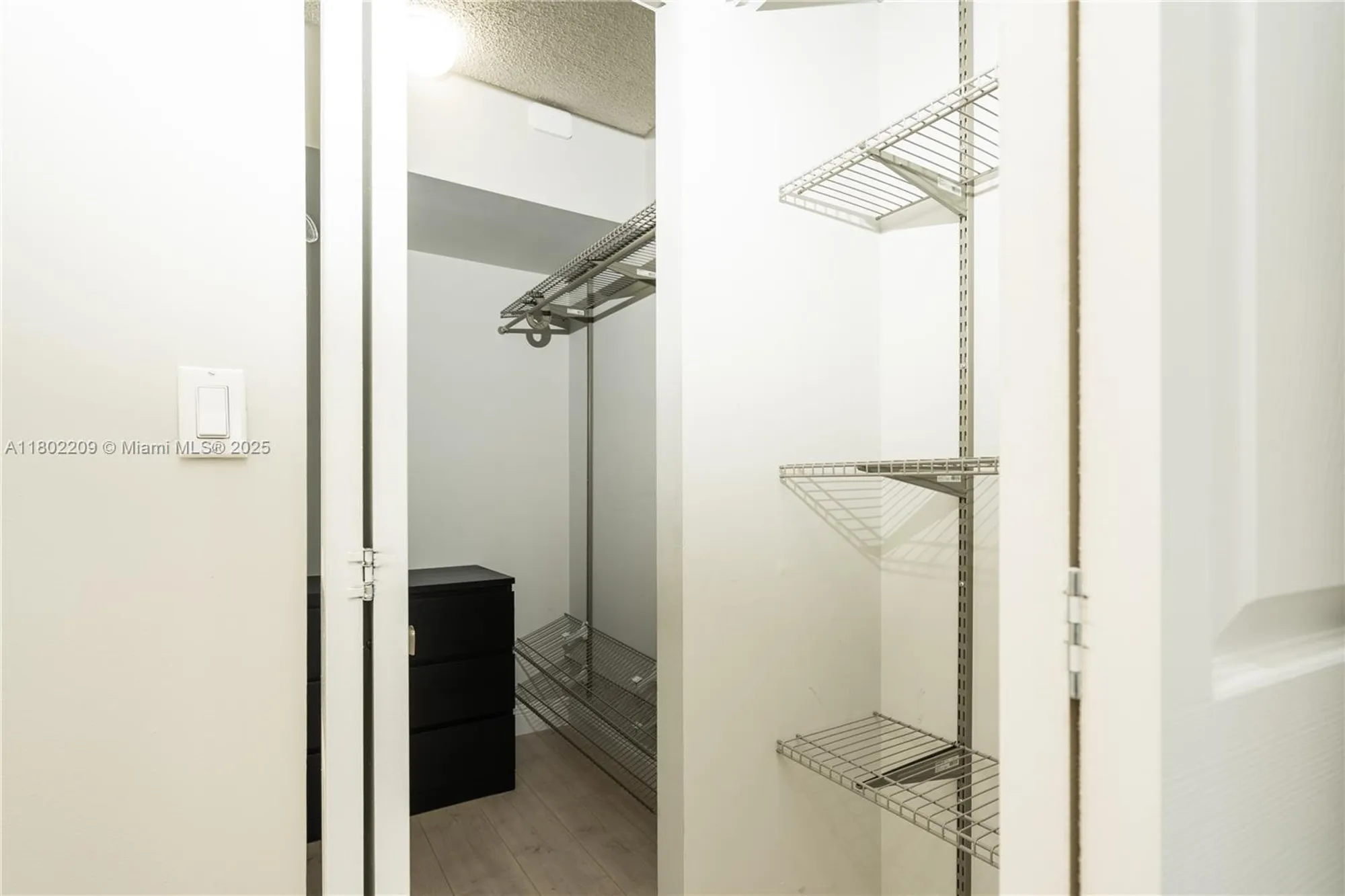 Property Slideshow image 14 of 26 | 900 saint charles pl apt 621, Pembroke Pines, FL, 33026