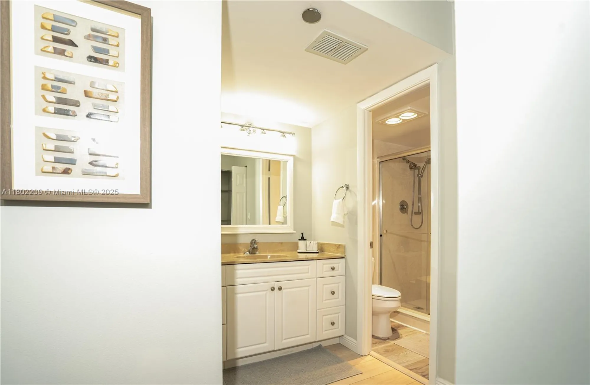 Property Slideshow image 12 of 26 | 900 saint charles pl apt 621, Pembroke Pines, FL, 33026