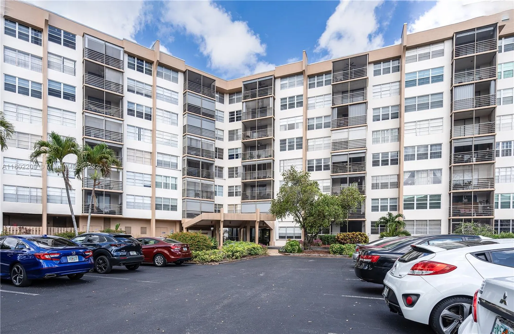 Property Slideshow image 23 of 26 | 900 saint charles pl apt 621, Pembroke Pines, FL, 33026
