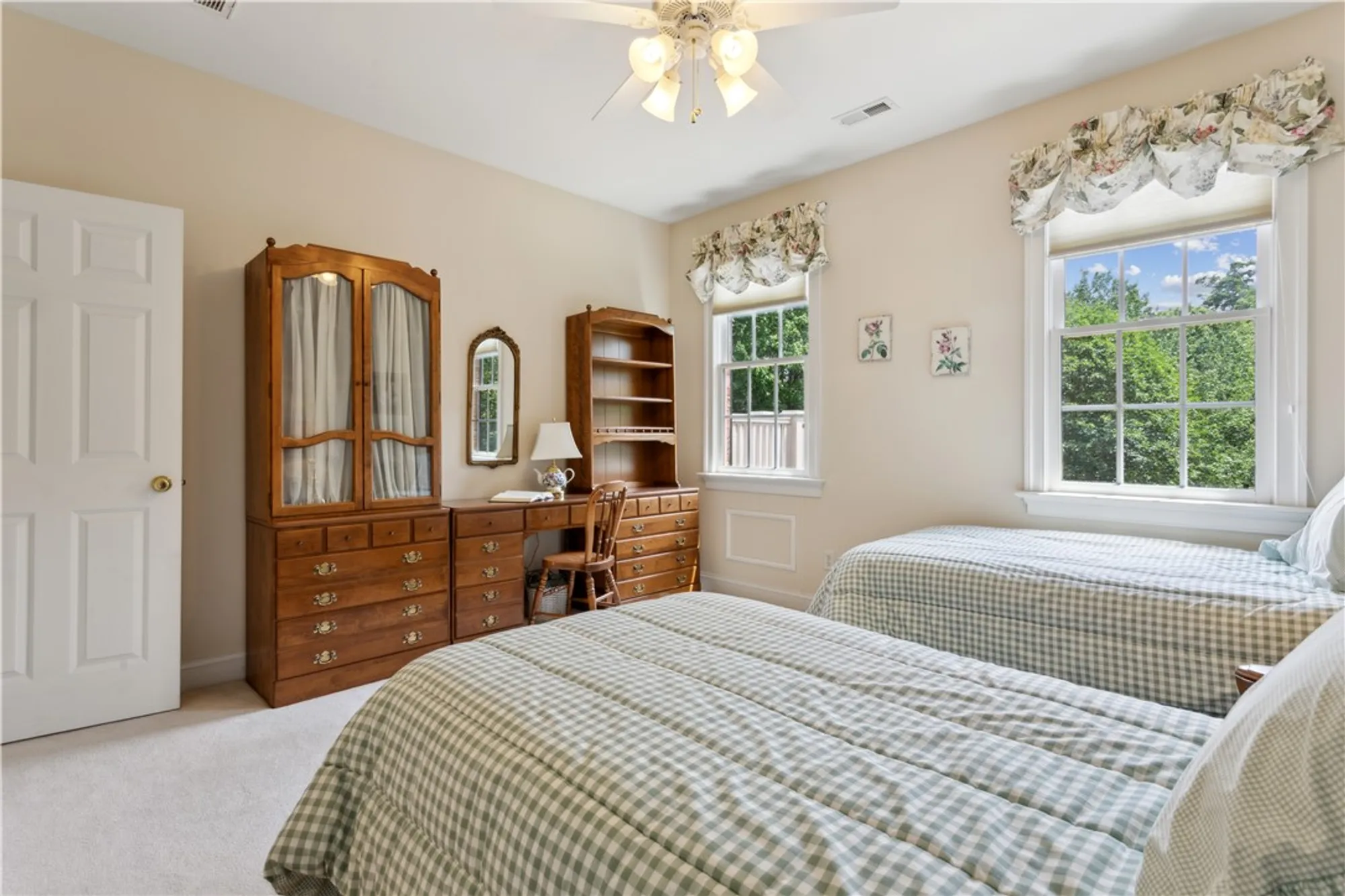 Property Slideshow image 33 of 45 | 3005 river reach, Williamsburg, VA, 23185