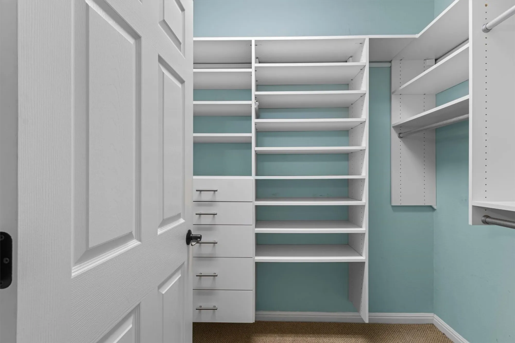 Property Slideshow image 12 of 38 | 409 rio grande loop, Georgetown, TX, 78633