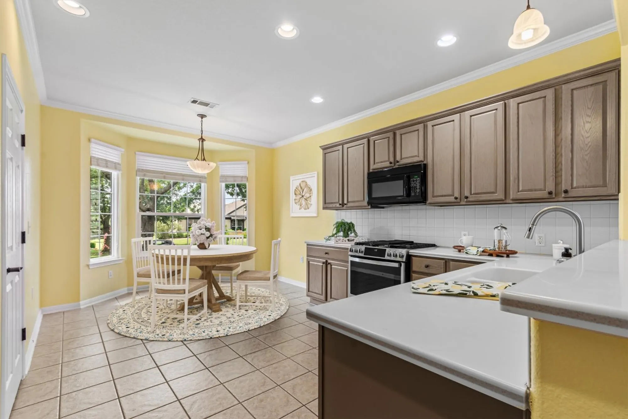 Property Slideshow image 7 of 38 | 409 rio grande loop, Georgetown, TX, 78633