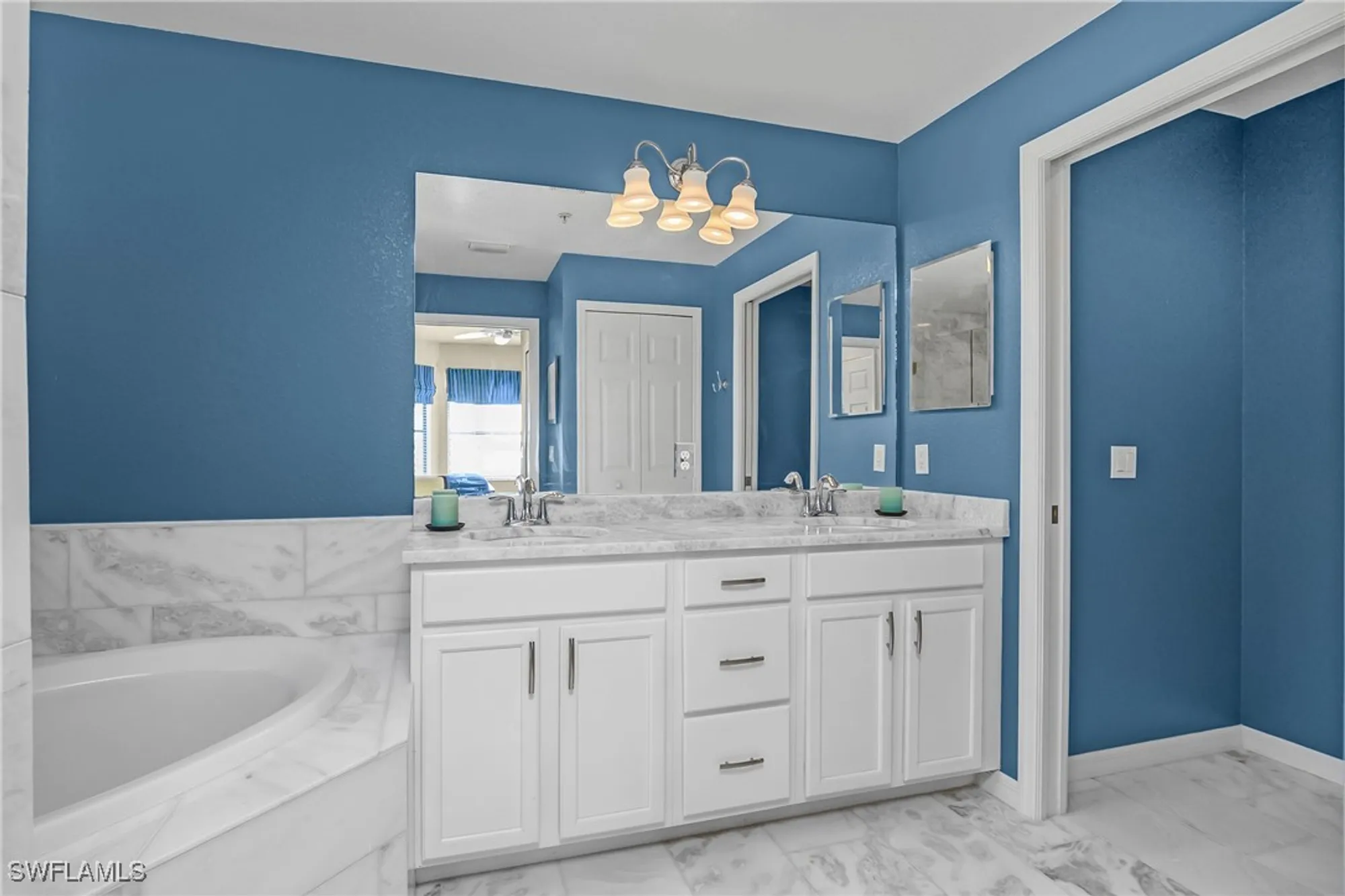 Property Slideshow image 12 of 42 | 10020 siesta bay dr apt 9016, Naples, FL, 34120