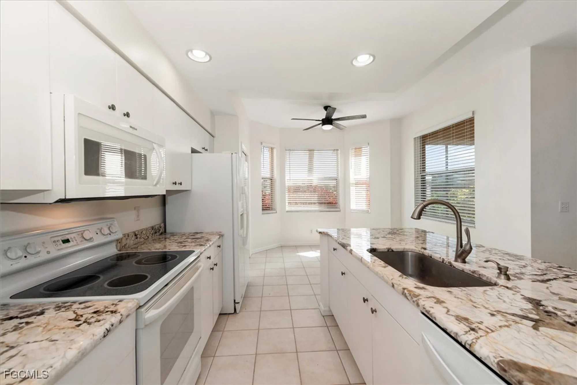 Property Slideshow image 11 of 30 | 14111 brant point cir 2106, Fort Myers, FL, 33919