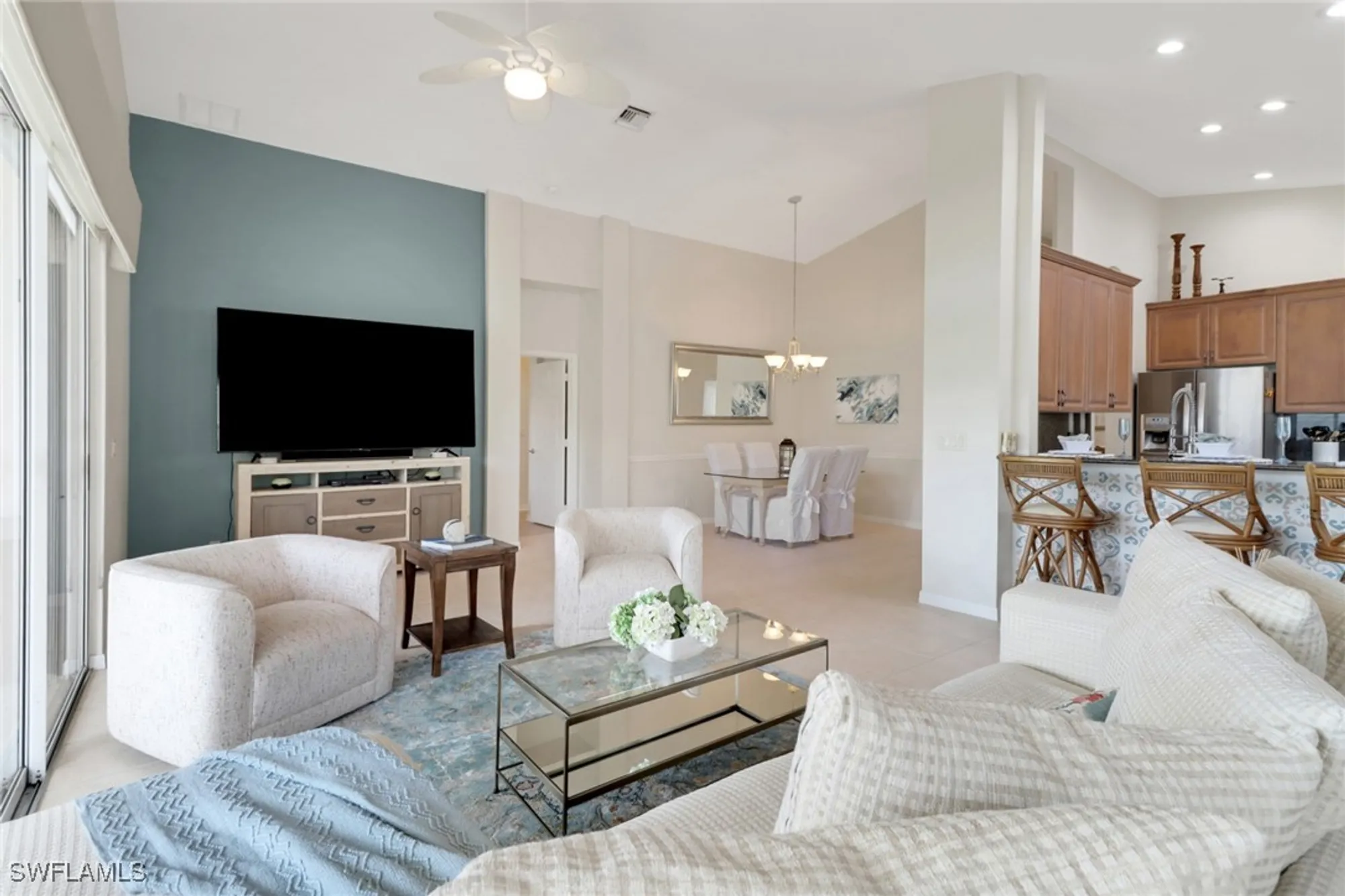 Property Slideshow image 25 of 45 | 20107 castlemaine ave, Estero, FL, 33928