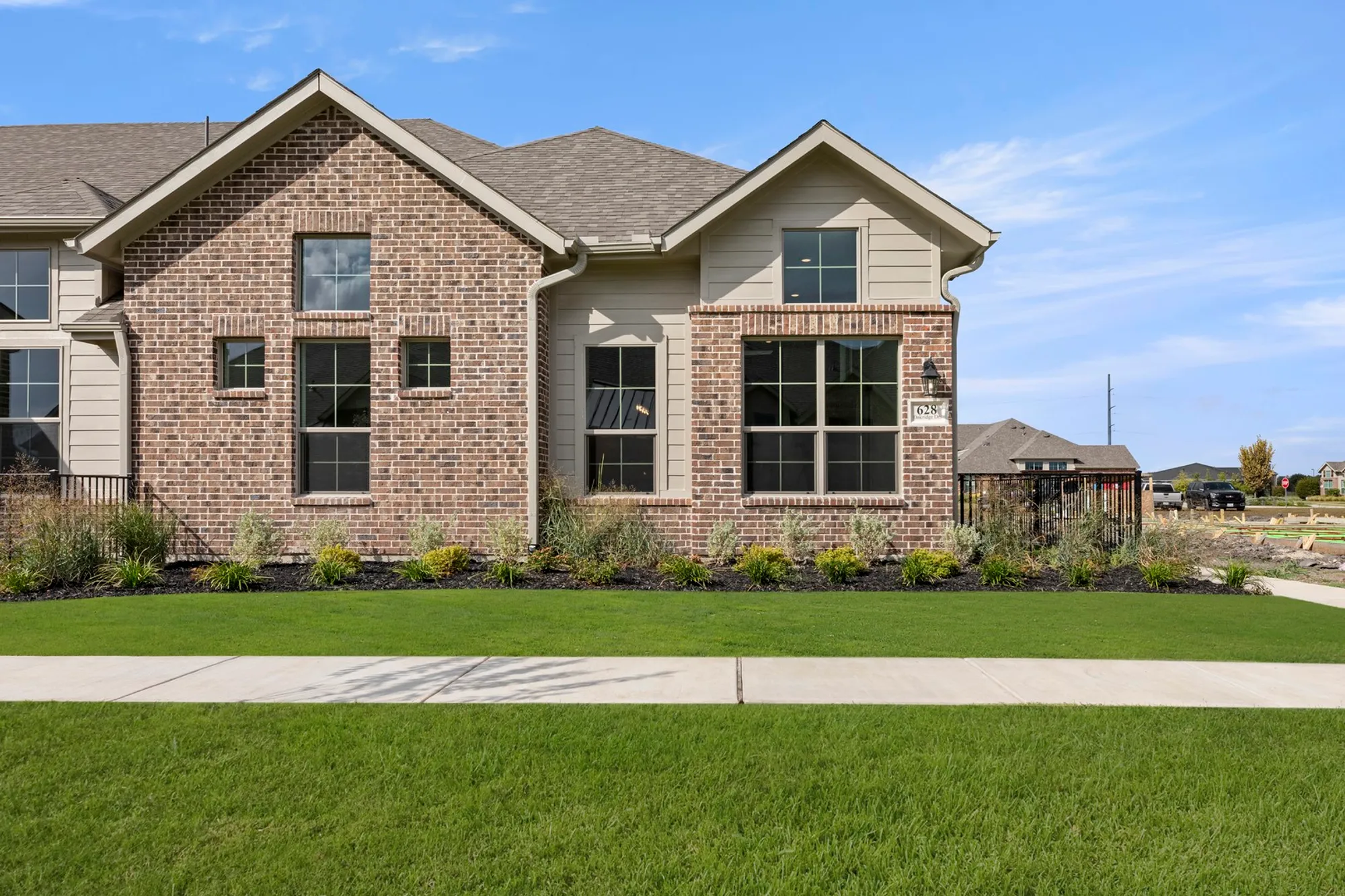 Property Slideshow image 1 of 27 | 628 oakridge dr, Wylie, TX, 75098