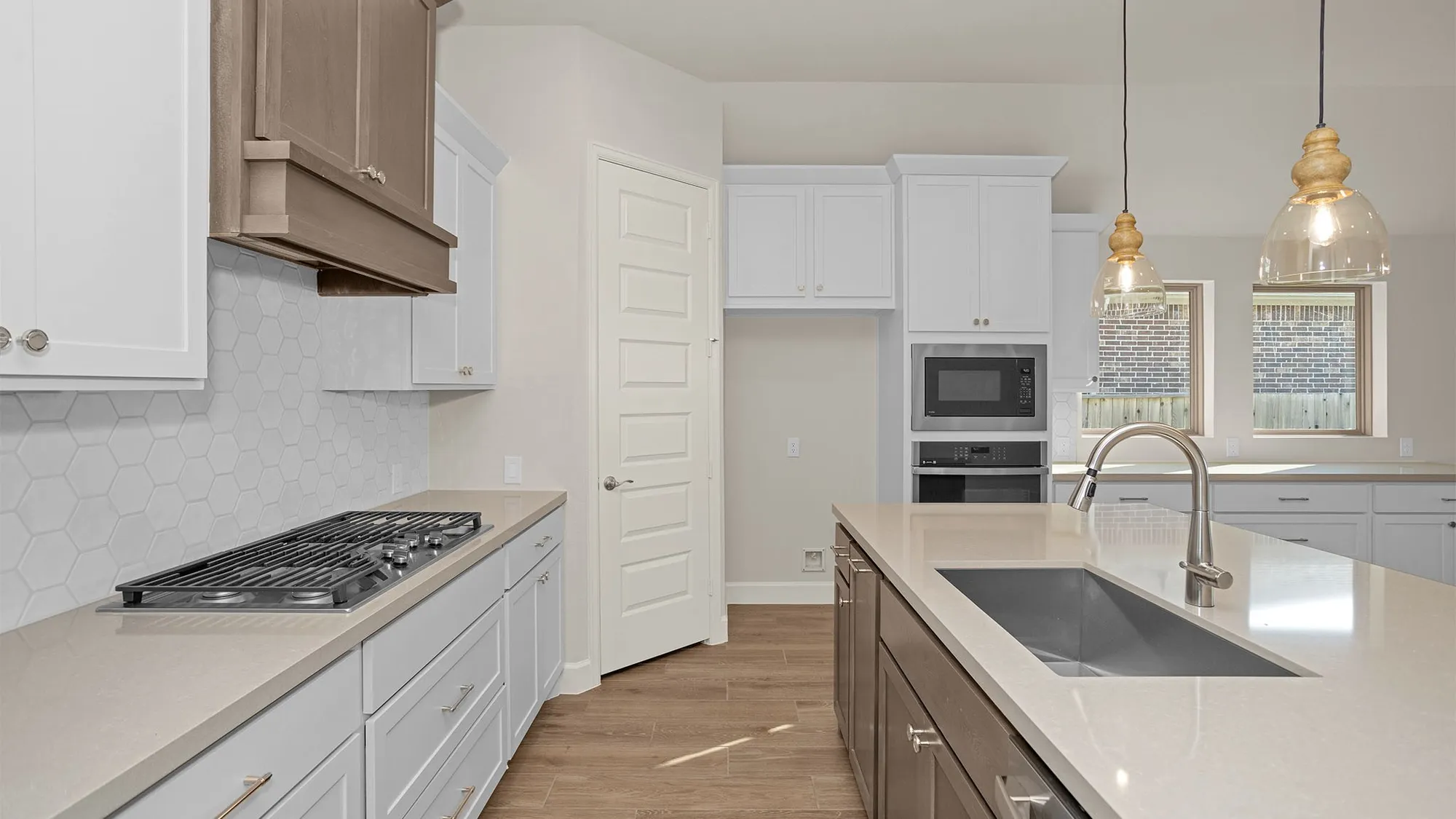 Property Slideshow image 4 of 16 | 5722 caracara st, Manvel, TX, 77578