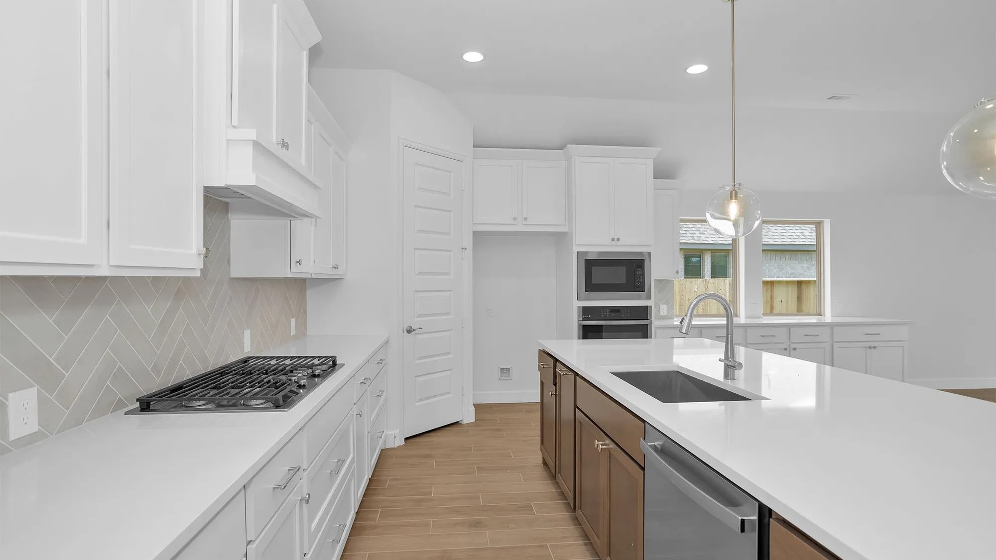 Property Slideshow image 8 of 20 | 5718 caracara st, Manvel, TX, 77578