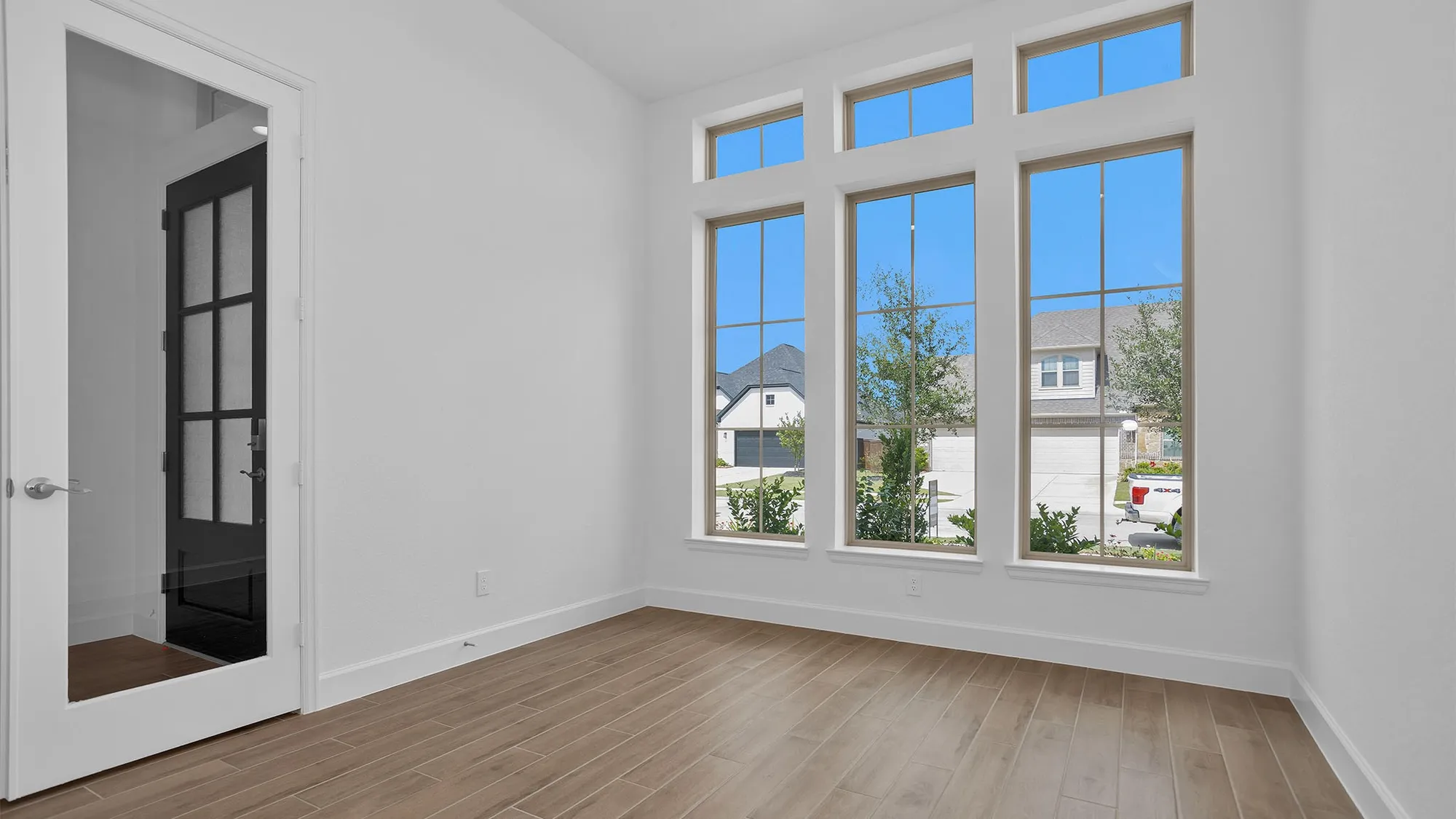 Property Slideshow image 9 of 20 | 5718 caracara st, Manvel, TX, 77578