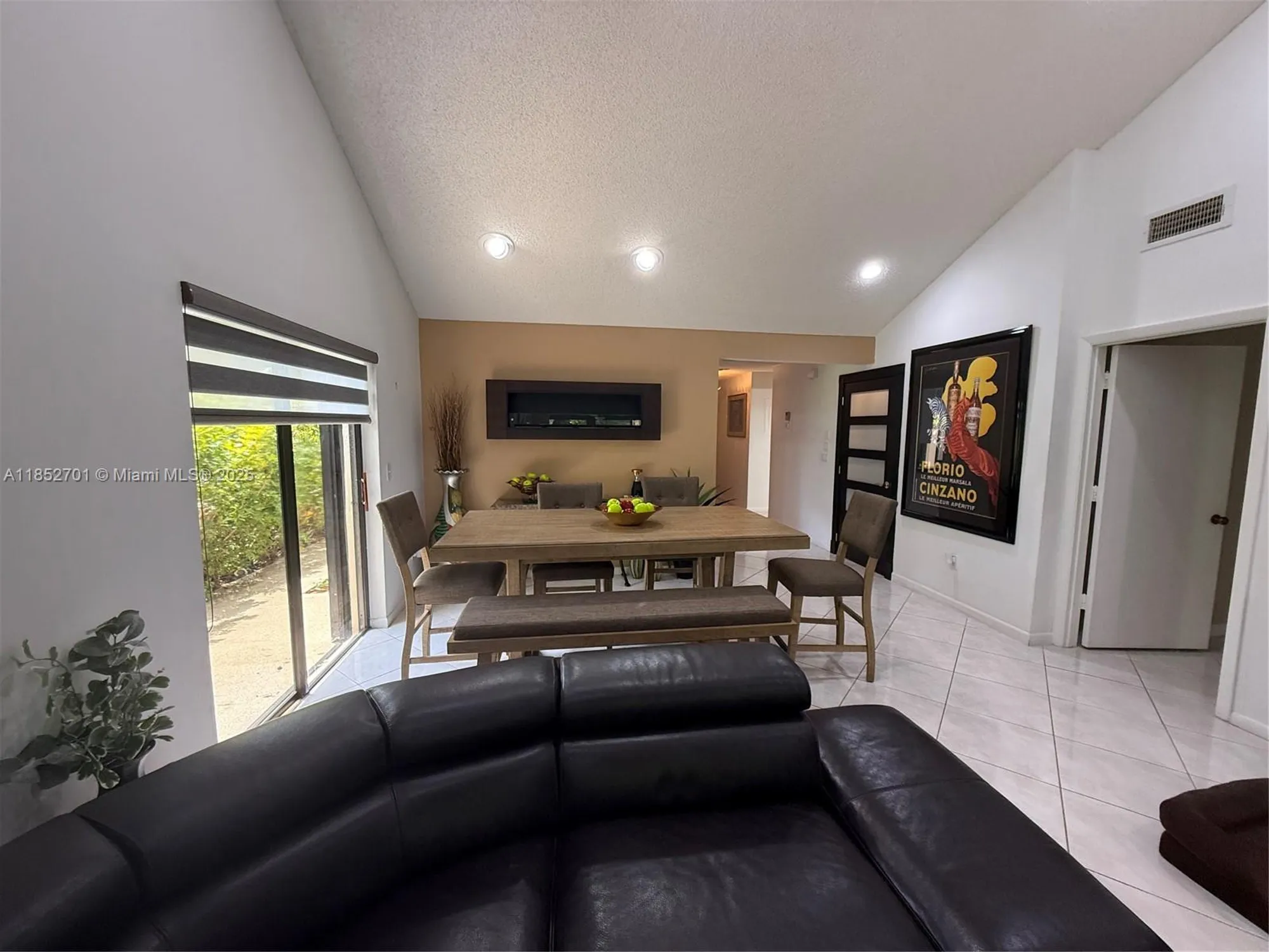 Property Slideshow image 7 of 34 | 21720 arriba real # 37-b, Boca Raton, FL, 33433