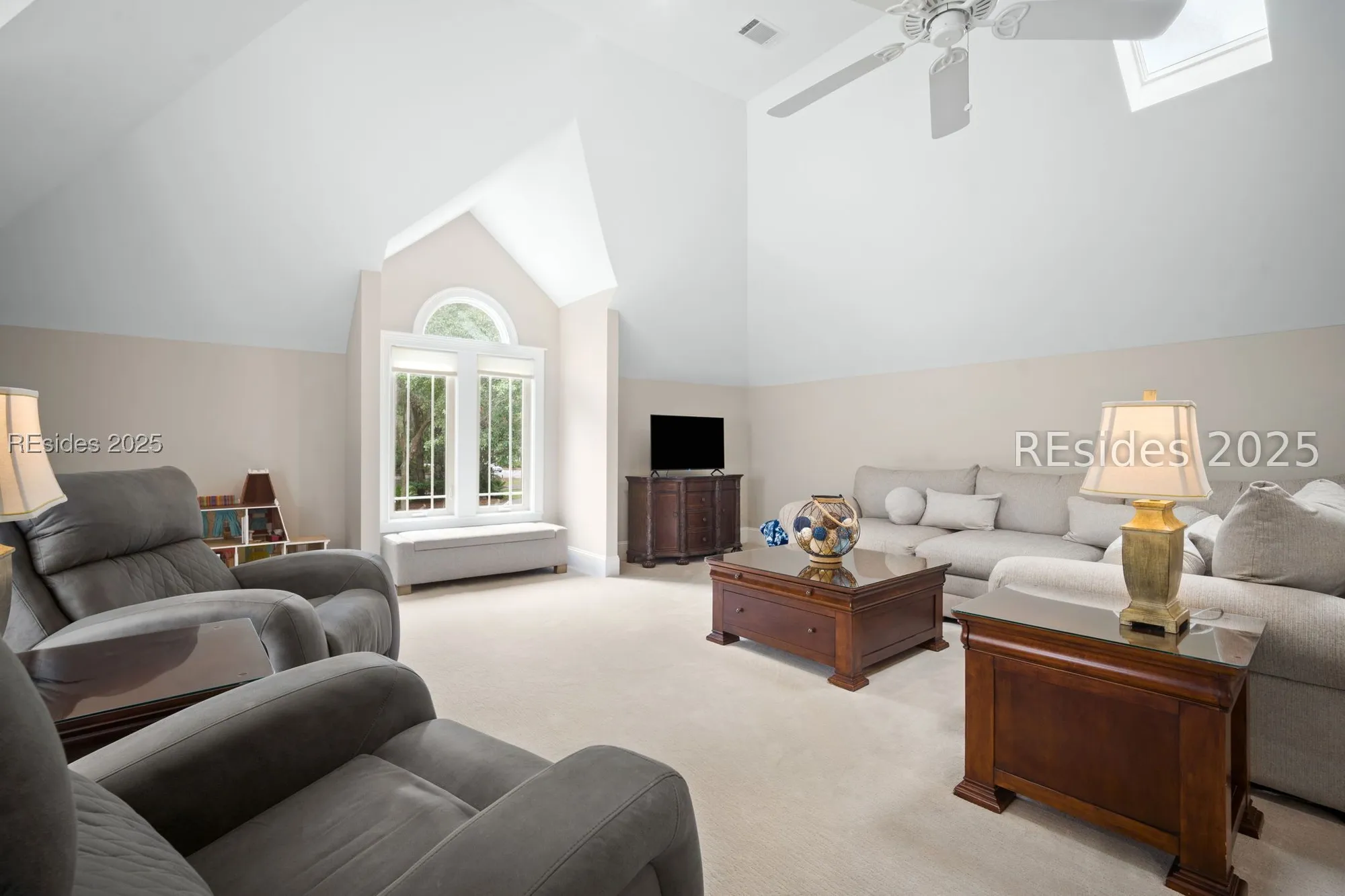 Property Slideshow image 23 of 71 | 5 camden ln, Hilton Head Island, SC, 29926