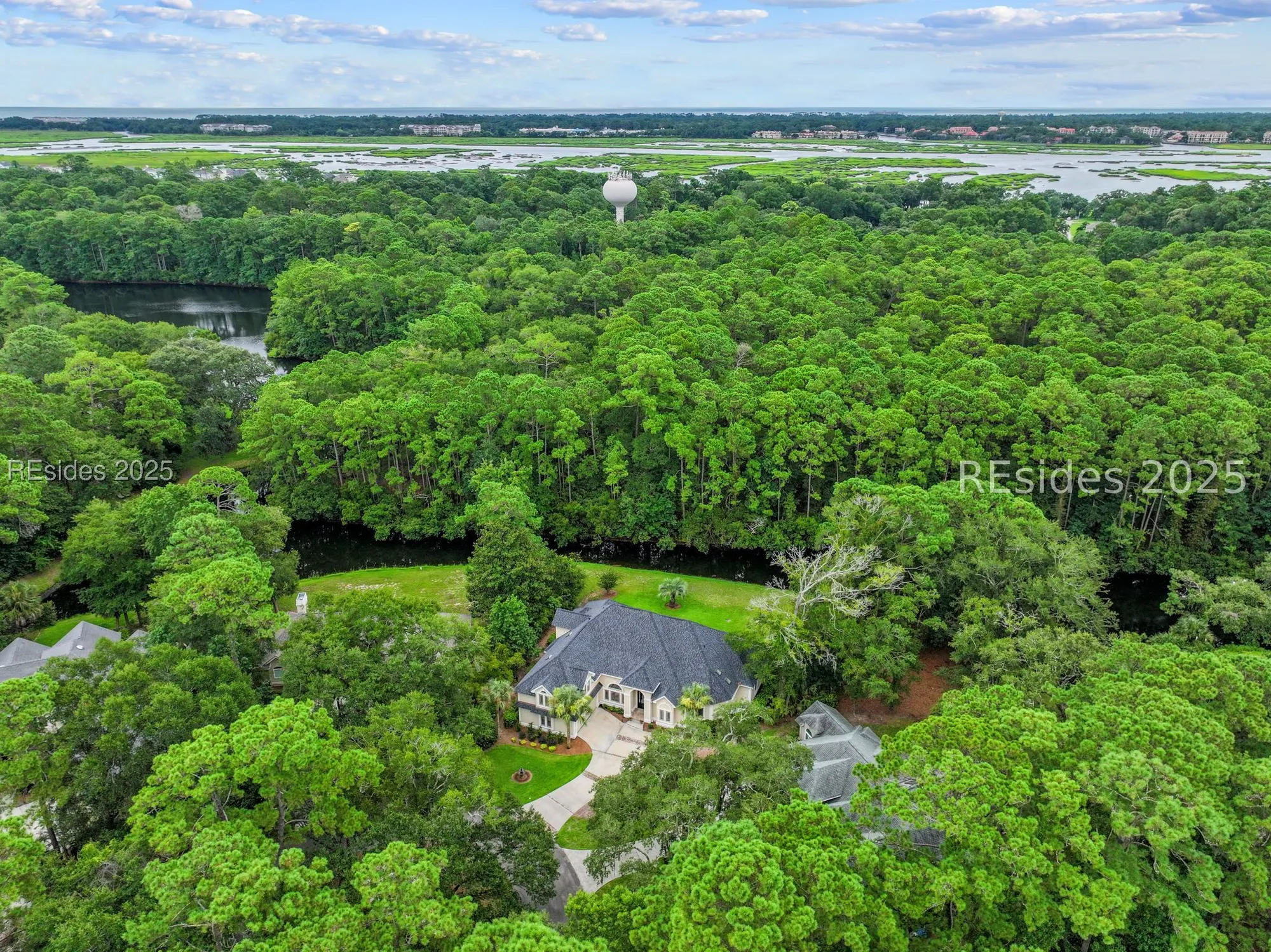 Property Slideshow image 38 of 71 | 5 camden ln, Hilton Head Island, SC, 29926