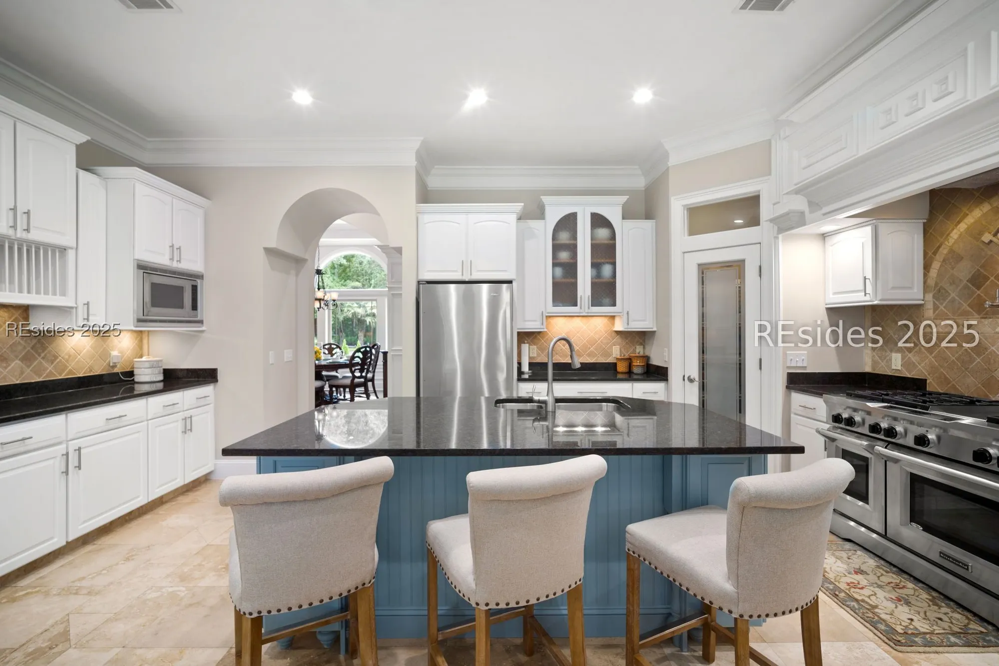 Property Slideshow image 7 of 71 | 5 camden ln, Hilton Head Island, SC, 29926