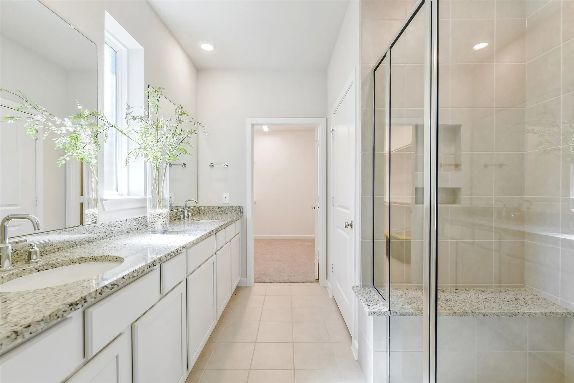 Property Slideshow image 28 of 47 | 240 w stargazer lily bnd, Montgomery, TX, 77316