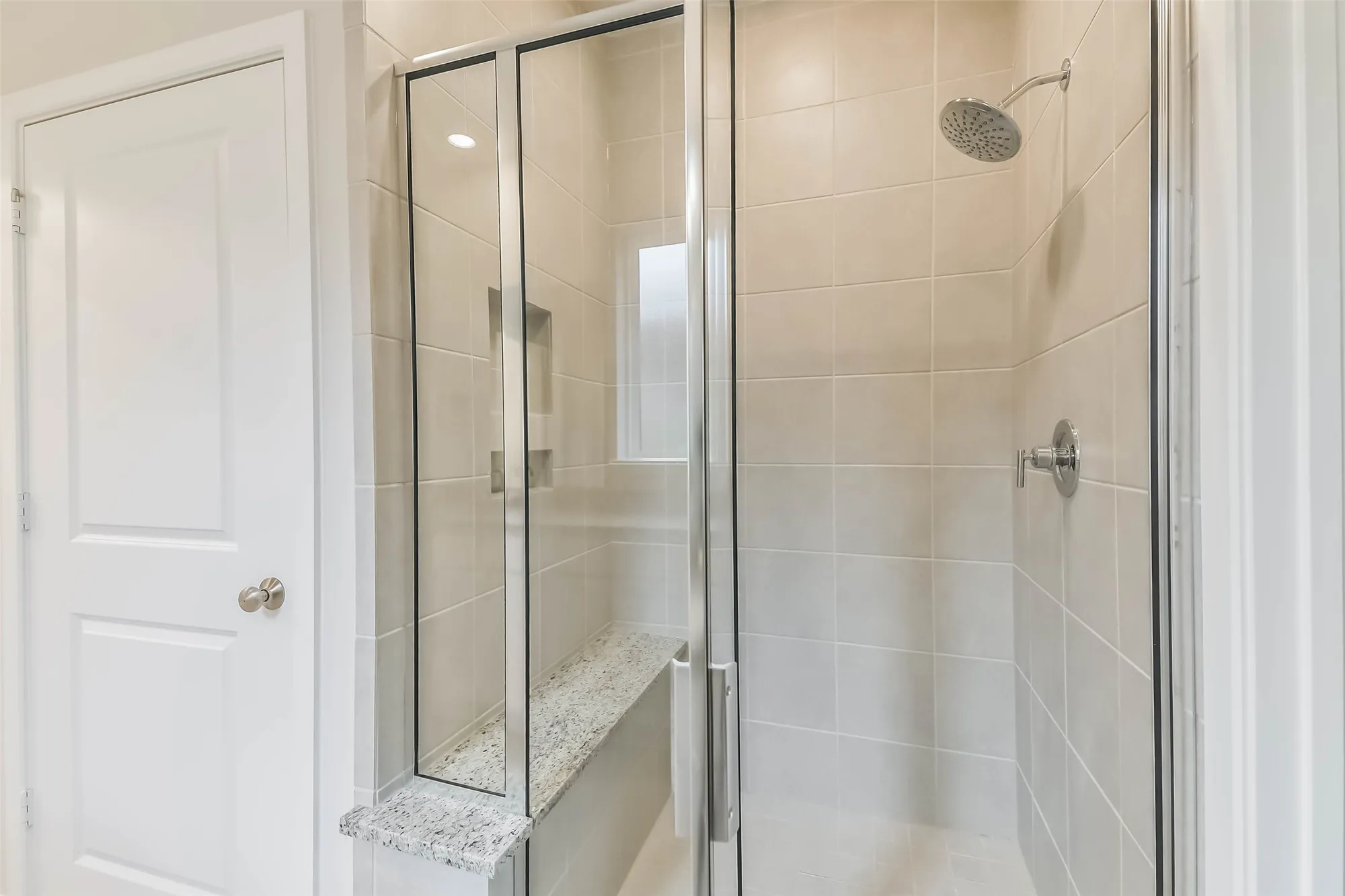 Property Slideshow image 29 of 47 | 240 w stargazer lily bnd, Montgomery, TX, 77316