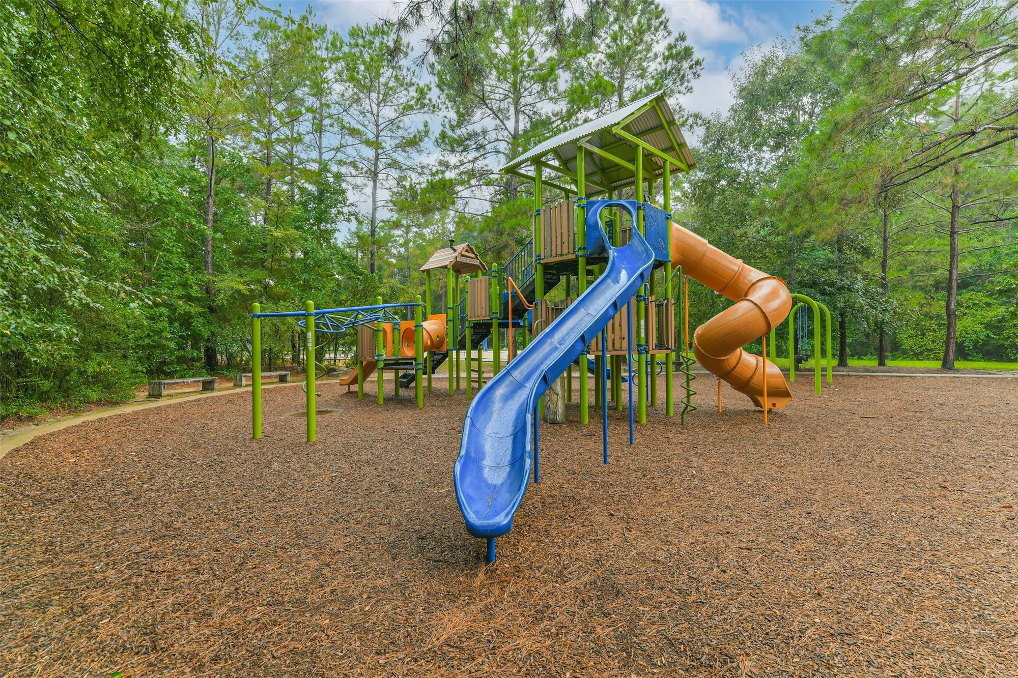 Property Slideshow image 34 of 47 | 240 w stargazer lily bnd, Montgomery, TX, 77316