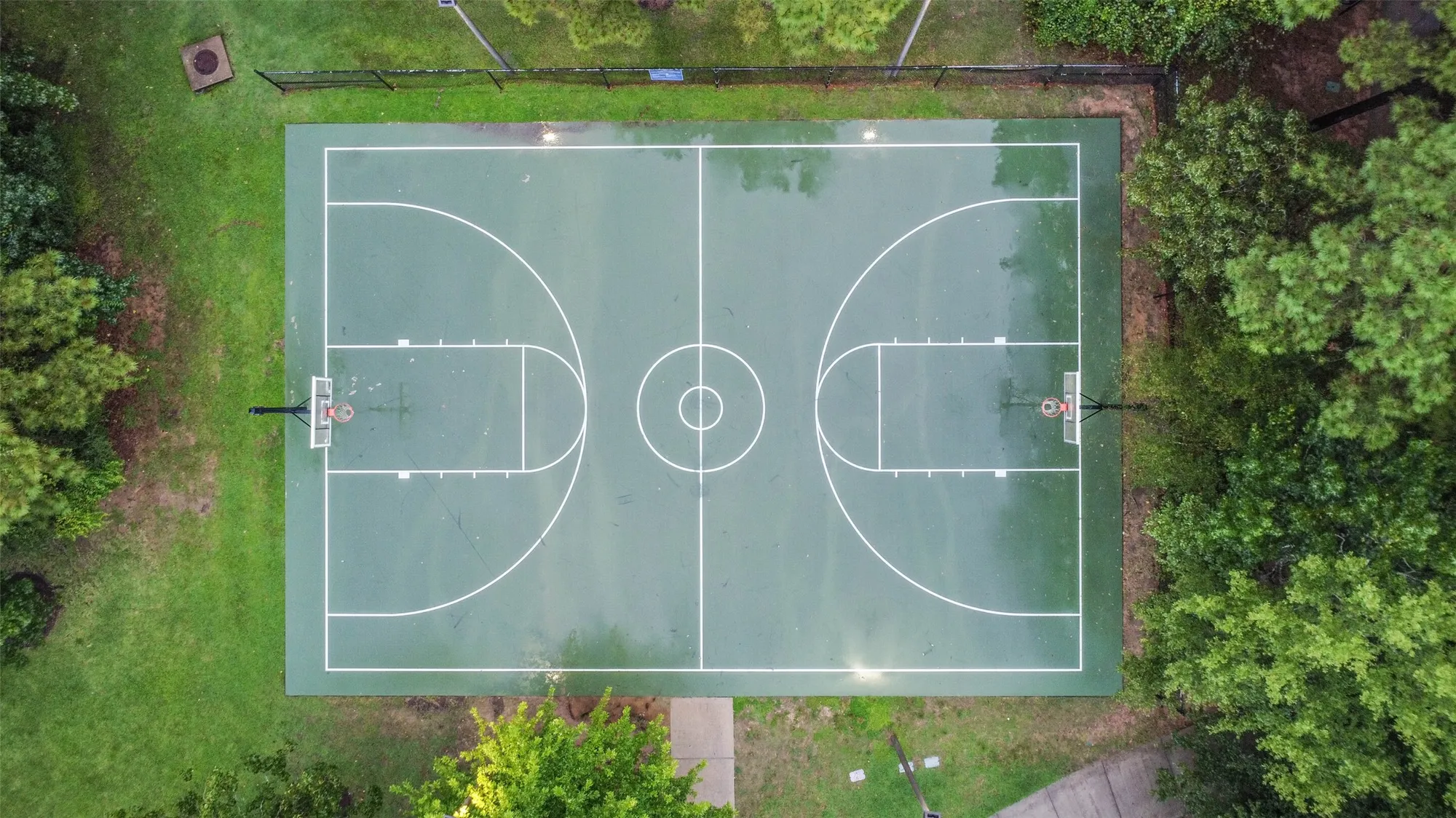 Property Slideshow image 37 of 47 | 240 w stargazer lily bnd, Montgomery, TX, 77316