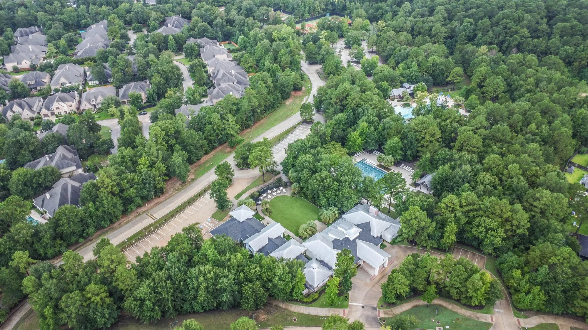 Property Slideshow image 42 of 47 | 240 w stargazer lily bnd, Montgomery, TX, 77316