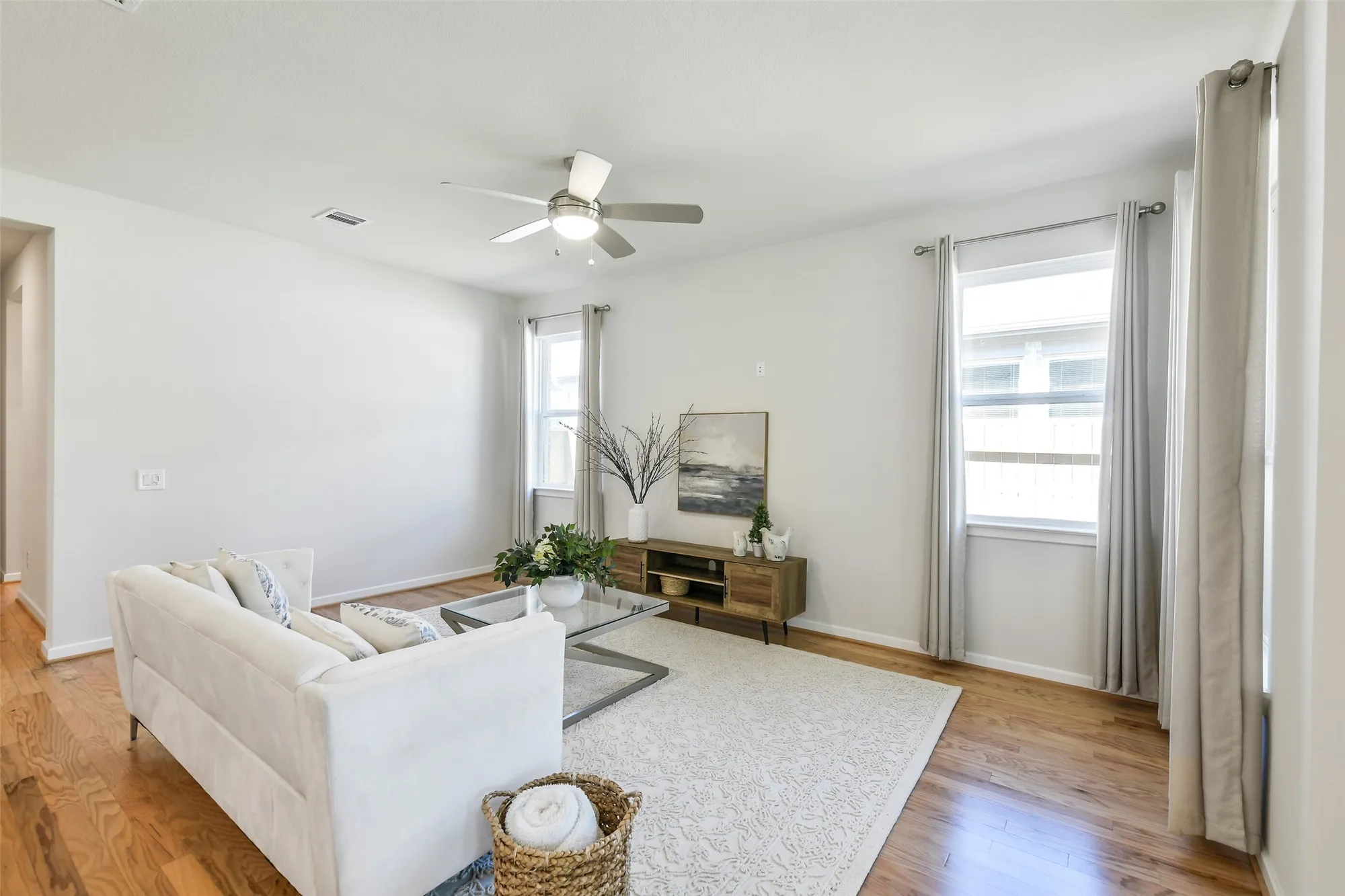 Property Slideshow image 6 of 47 | 240 w stargazer lily bnd, Montgomery, TX, 77316