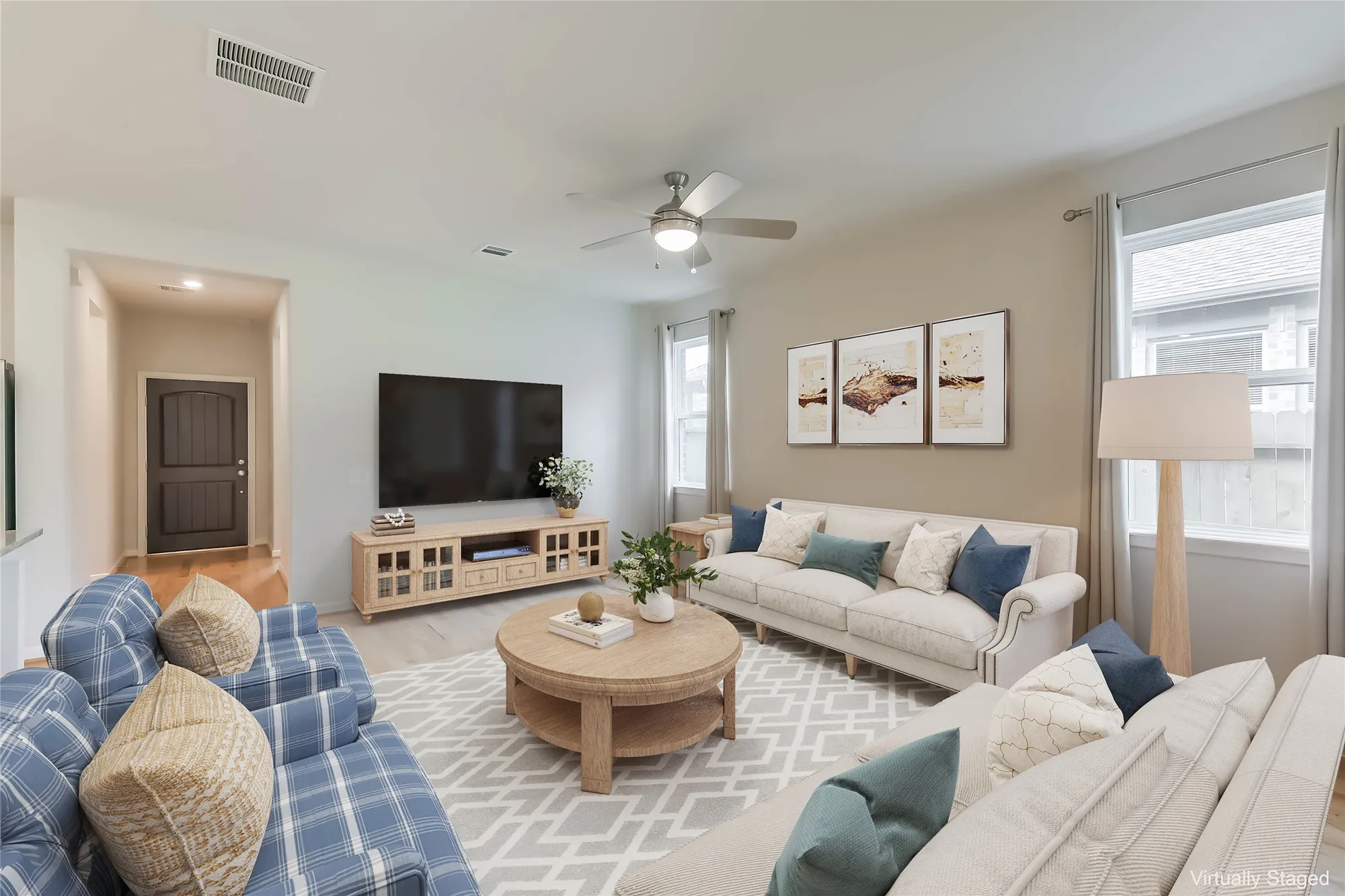 Property Slideshow image 8 of 47 | 240 w stargazer lily bnd, Montgomery, TX, 77316