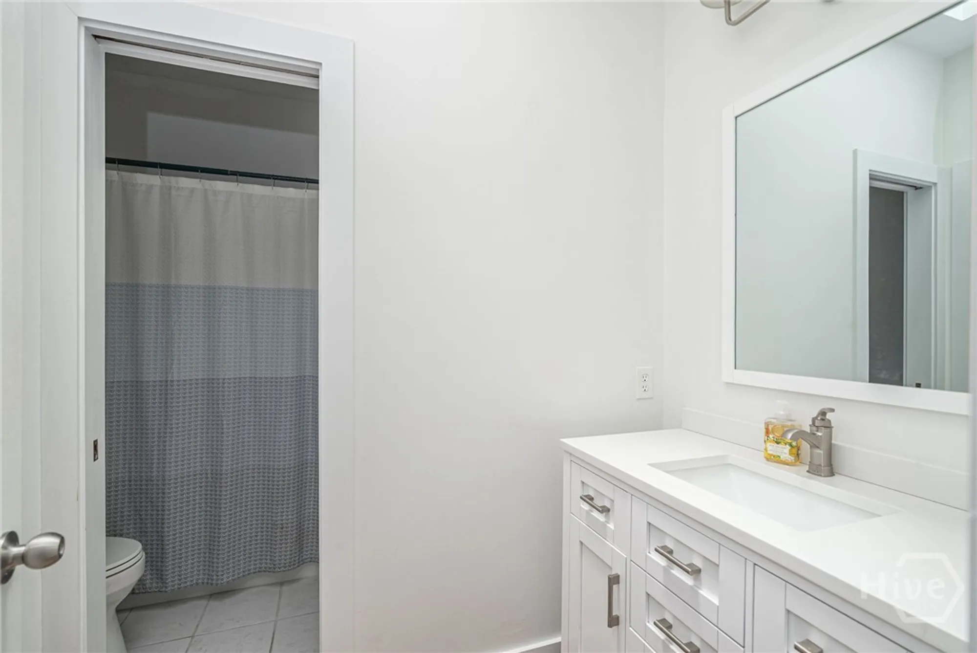 Property Slideshow image 14 of 20 | 1 carlow ln, Savannah, GA, 31411