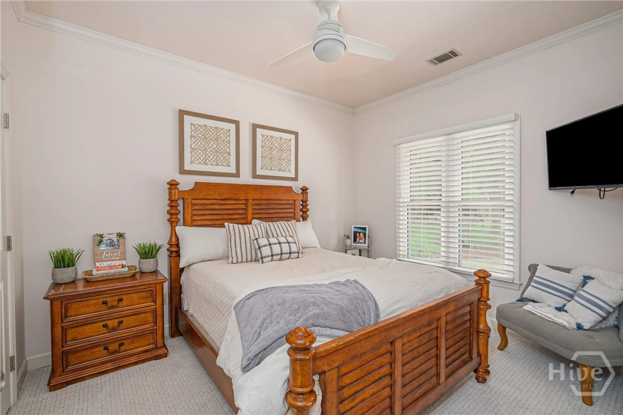 Property Slideshow image 13 of 20 | 1 carlow ln, Savannah, GA, 31411