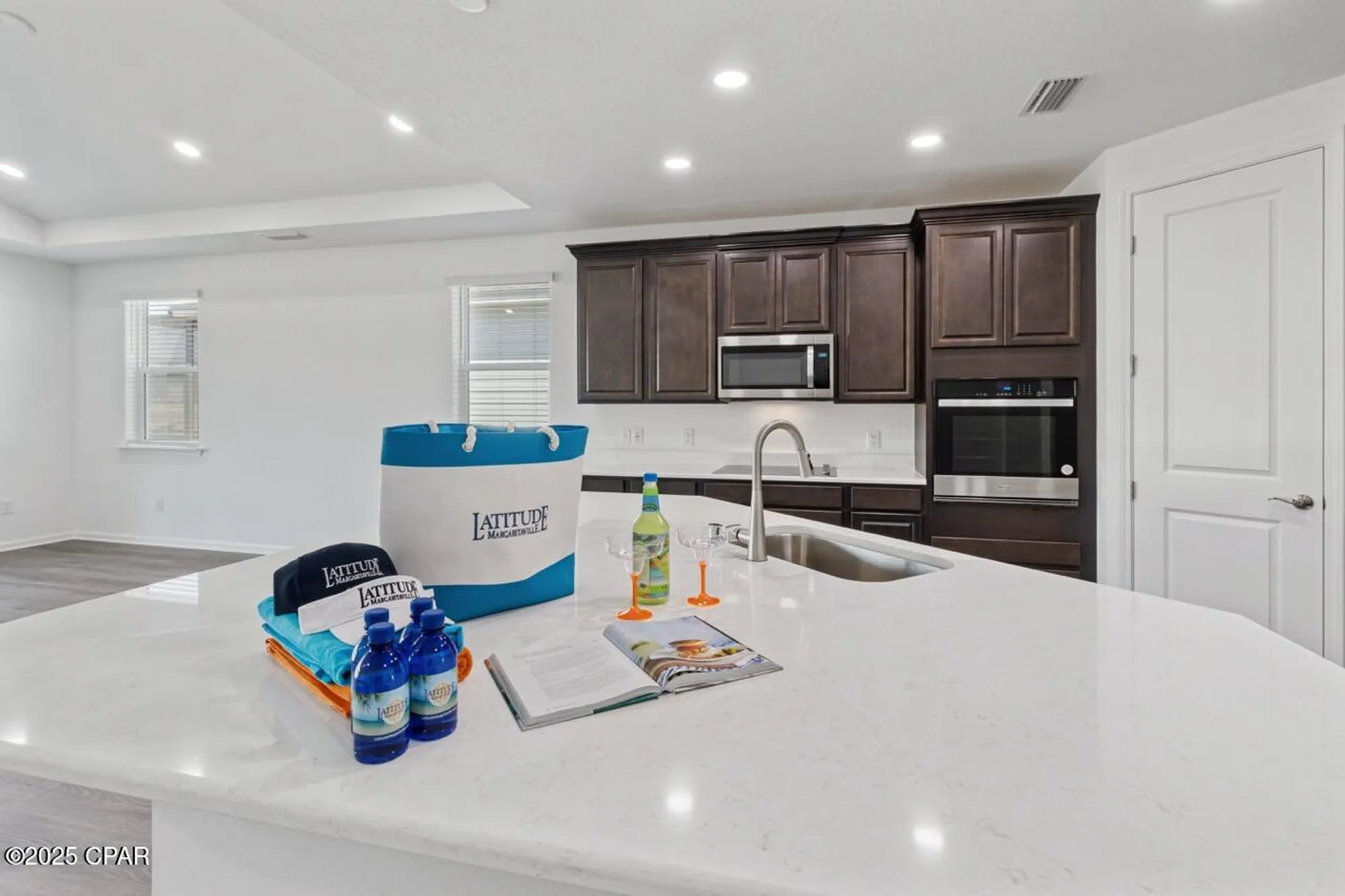 Property Slideshow image 28 of 85 | 9526 paradise dr, Panama City Beach, FL, 32413