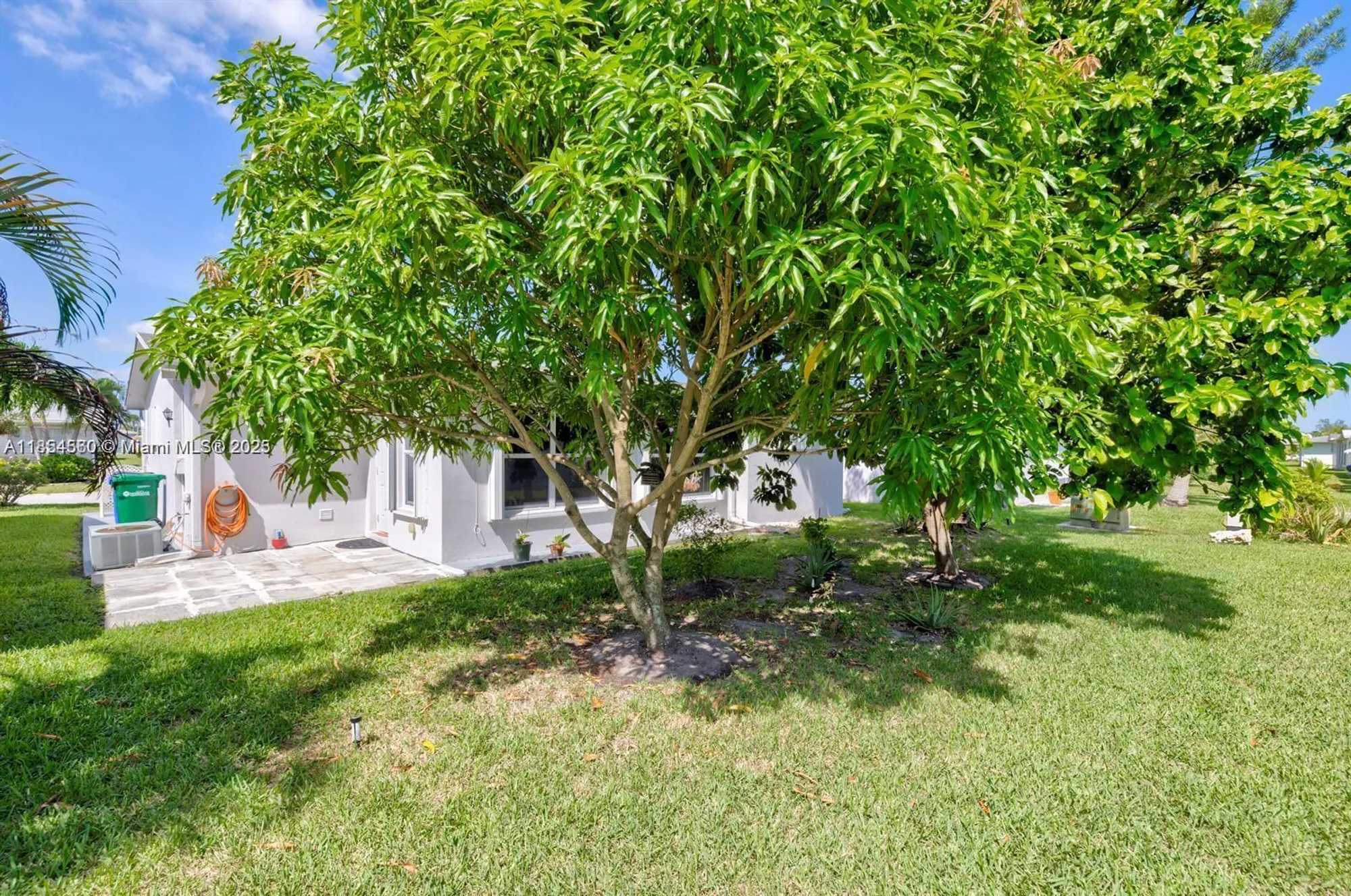 Property Slideshow image 6 of 17 | 6960 nw 11th ct, Margate, FL, 33063