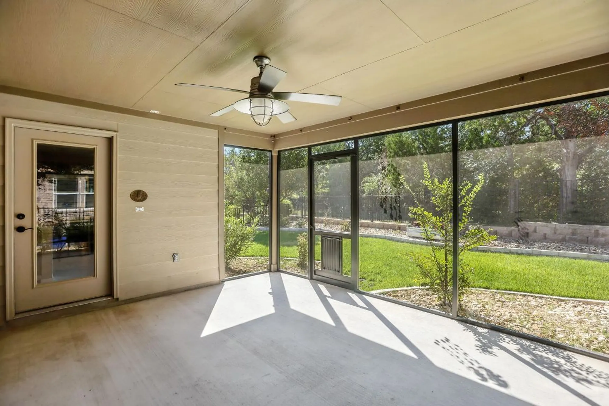 Property Slideshow image 20 of 26 | 113 hobby st, Georgetown, TX, 78633