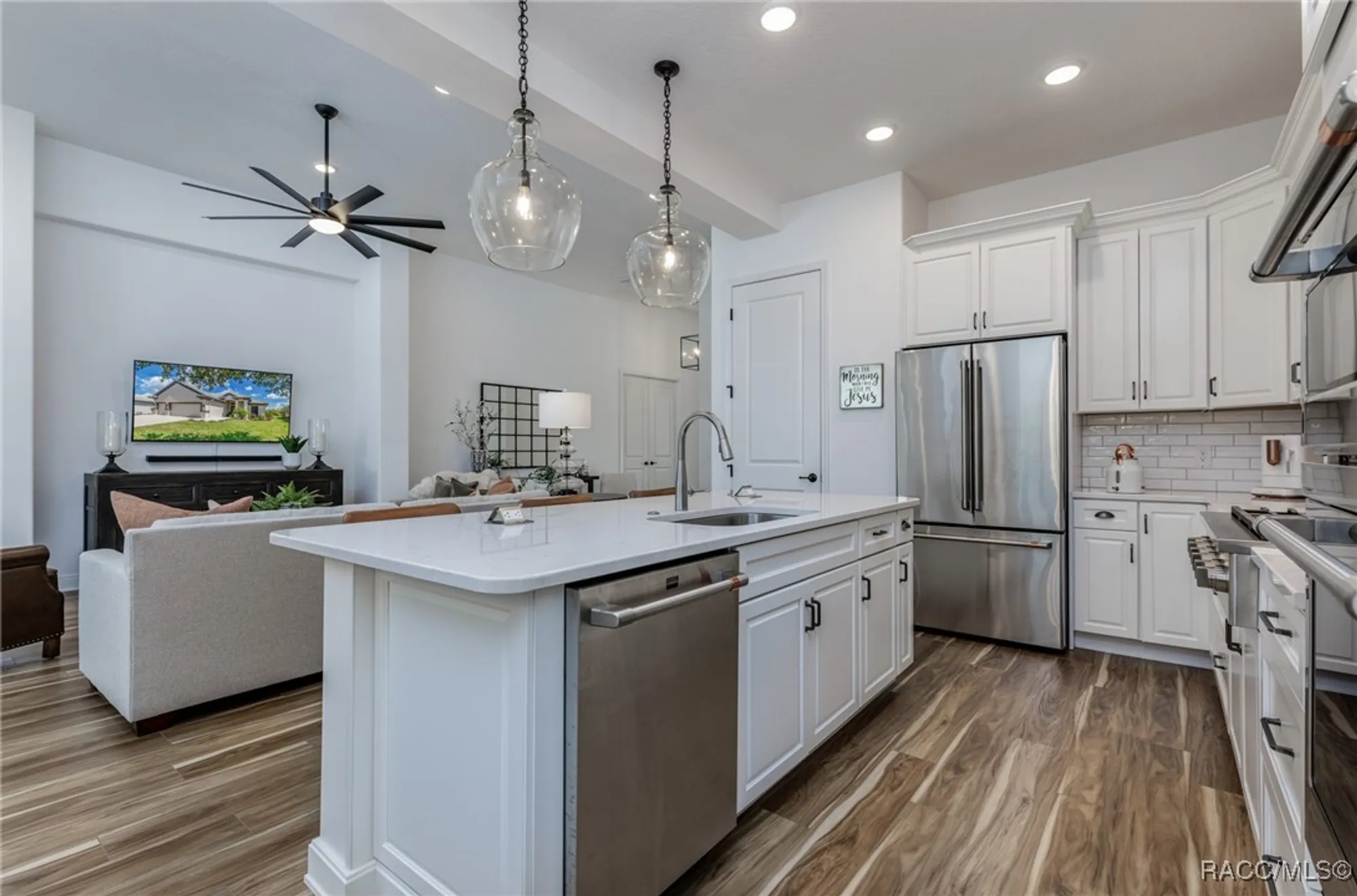 Property Slideshow image 14 of 63 | 1362 n whisperwood dr, Hernando, FL, 34442