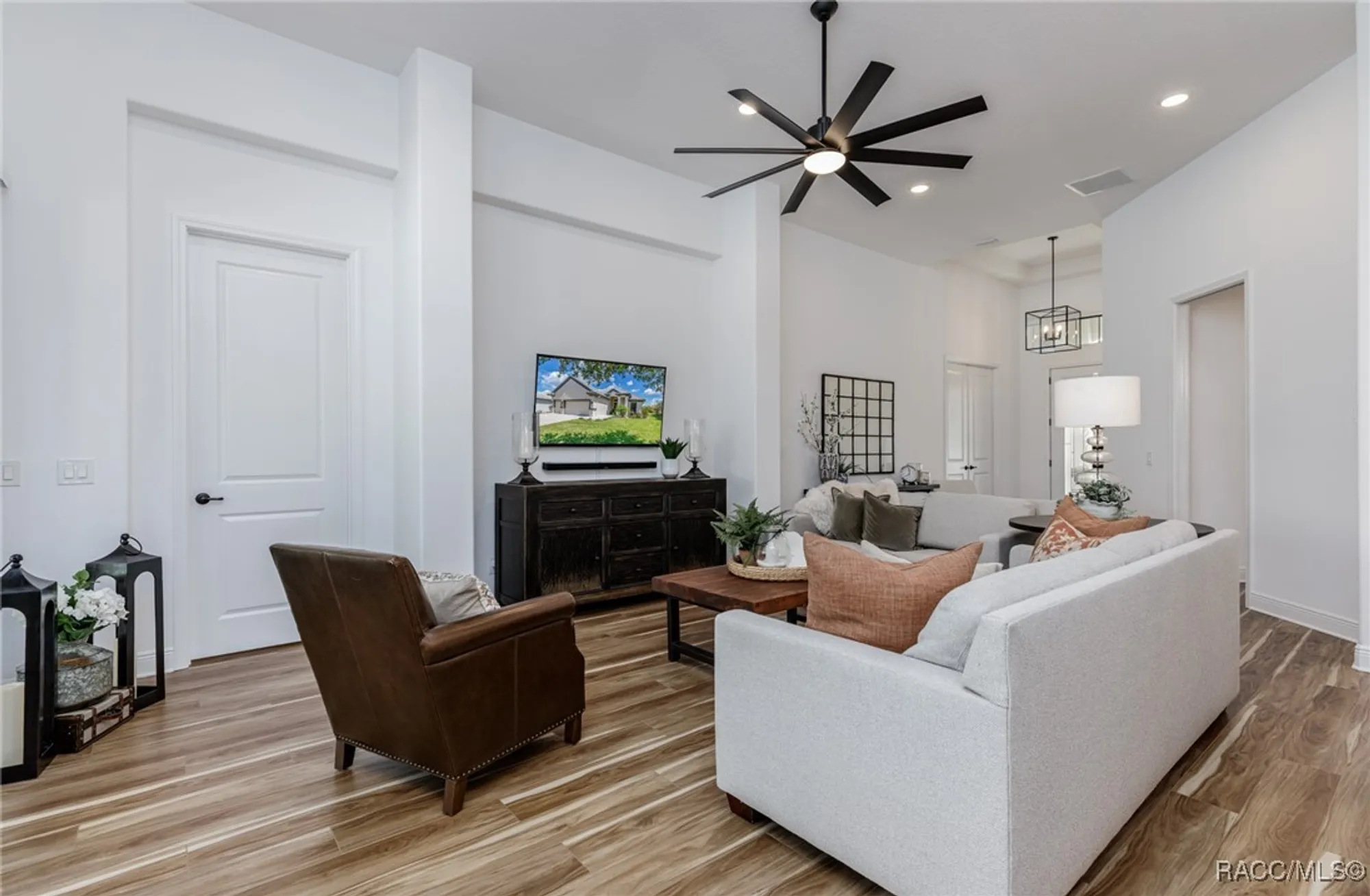 Property Slideshow image 11 of 63 | 1362 n whisperwood dr, Hernando, FL, 34442