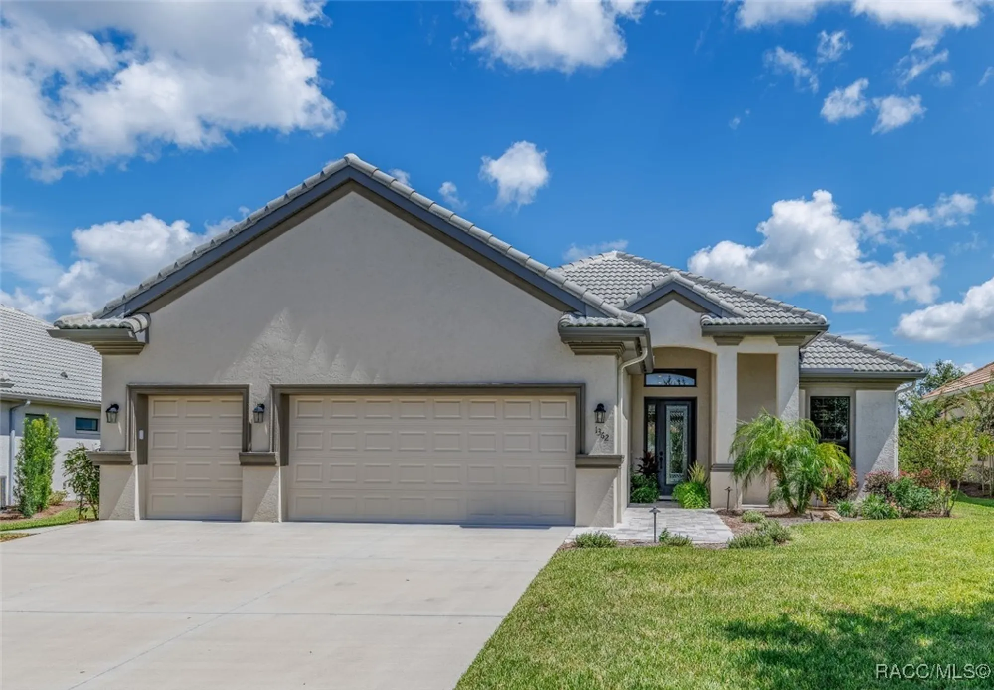Property Slideshow image 46 of 63 | 1362 n whisperwood dr, Hernando, FL, 34442