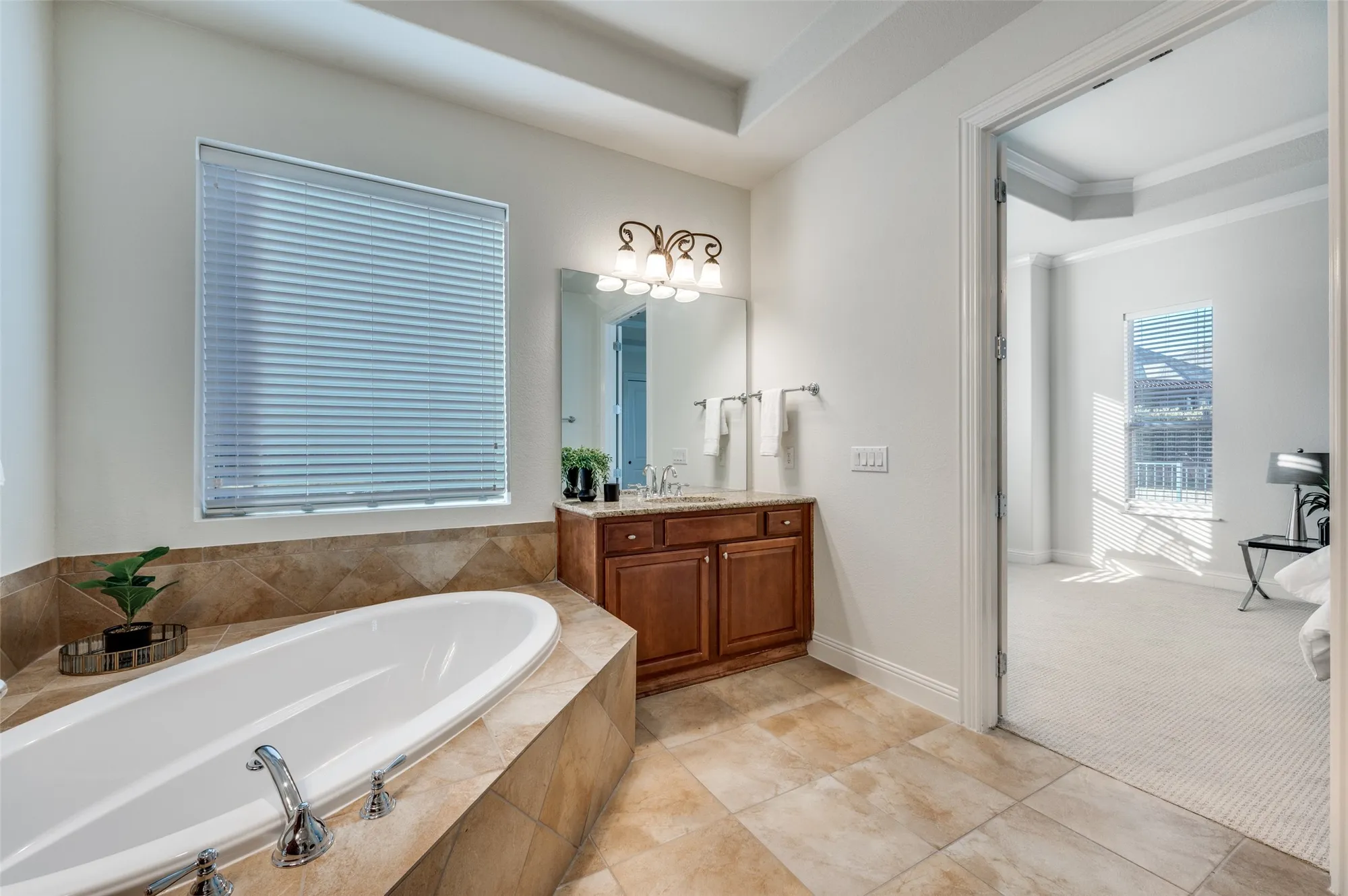 Property Slideshow image 10 of 19 | 7205 oakmont dr, Frisco, TX, 75036