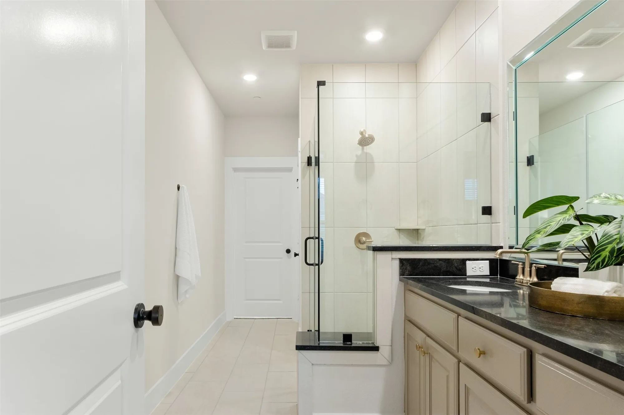 Property Slideshow image 14 of 18 | 2812 applewood way, Wylie, TX, 75098