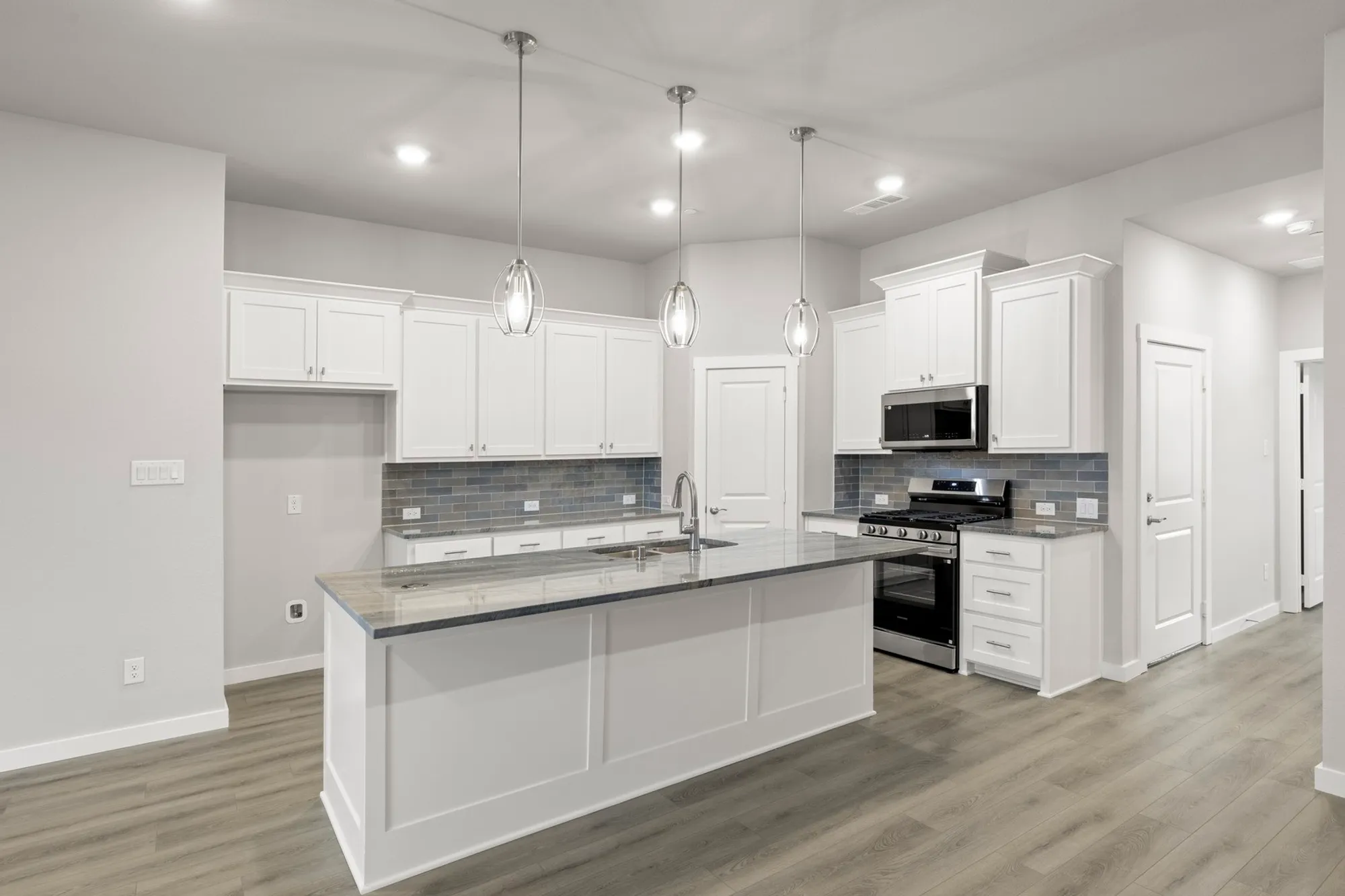 Property Slideshow image 15 of 28 | 650 oakridge dr, Wylie, TX, 75098