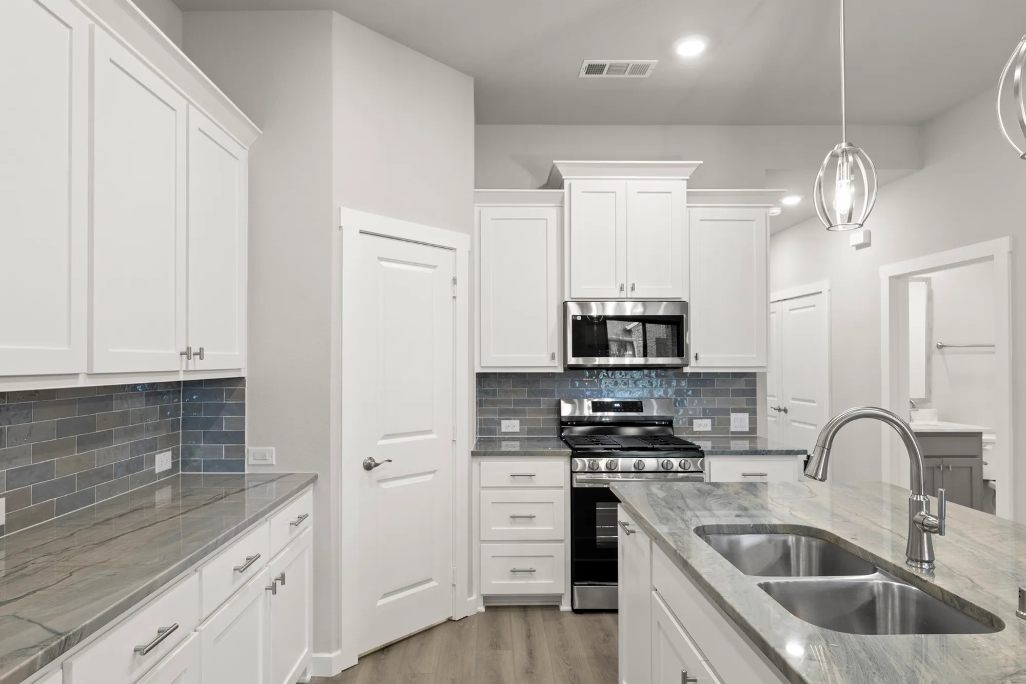 Property Slideshow image 17 of 28 | 650 oakridge dr, Wylie, TX, 75098