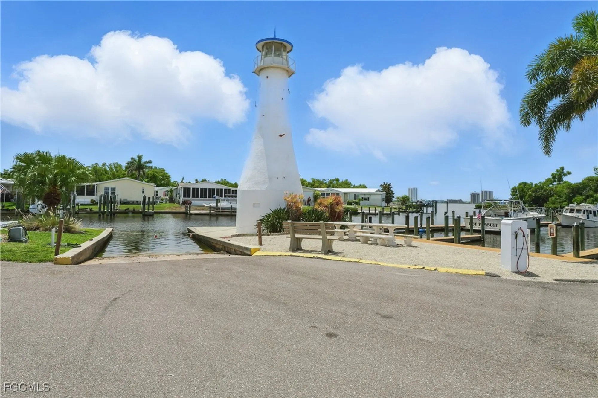 Property Slideshow image 34 of 50 | 14510 paul revere loop, North Fort Myers, FL, 33917