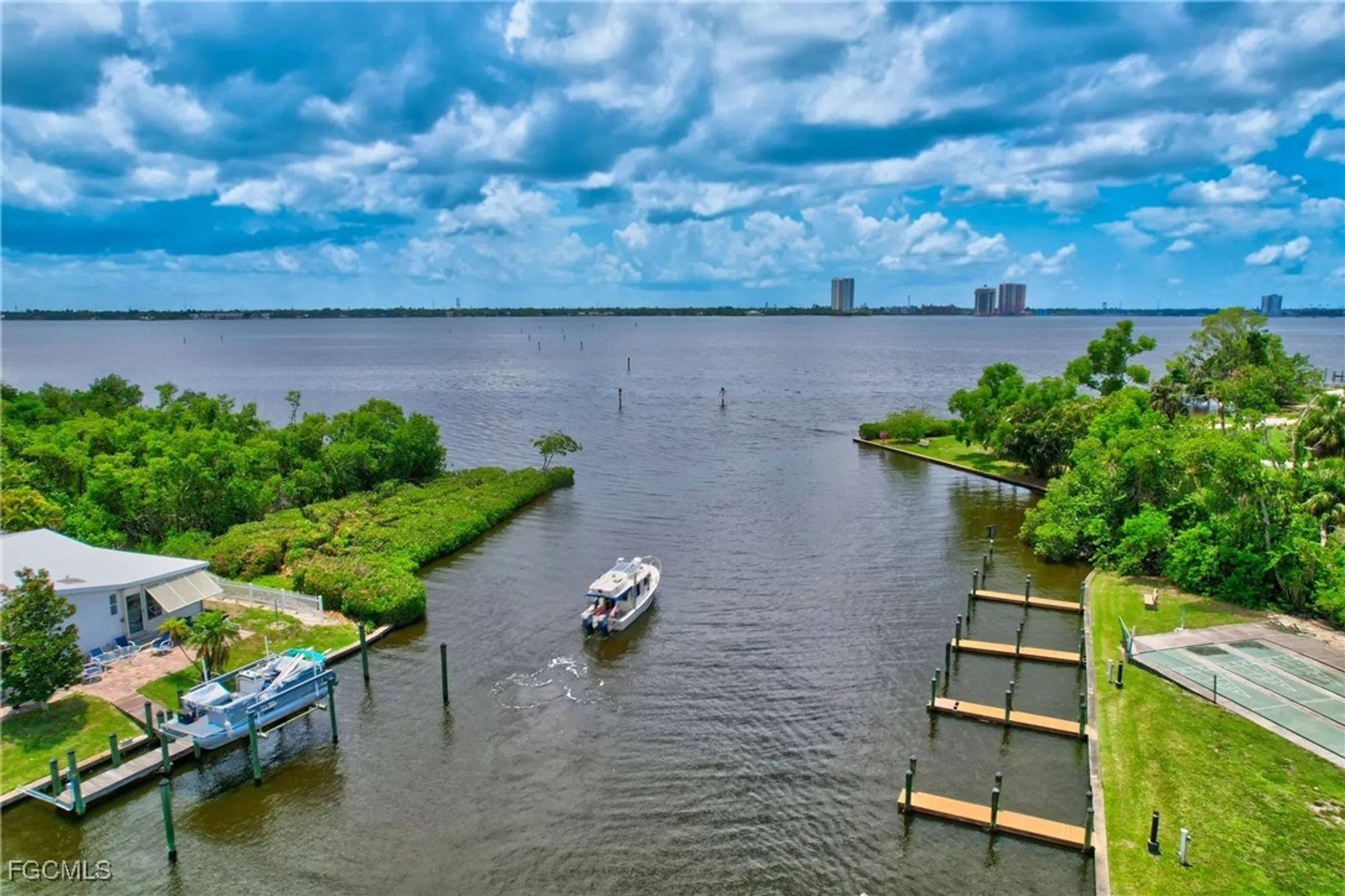 Property Slideshow image 36 of 50 | 14510 paul revere loop, North Fort Myers, FL, 33917
