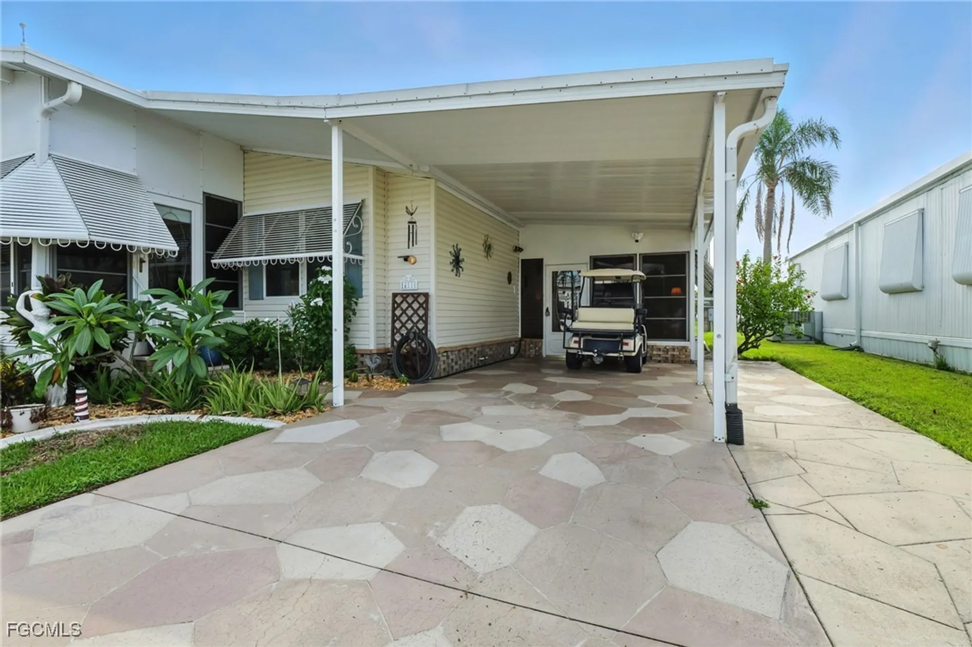 Property Slideshow image 4 of 50 | 14510 paul revere loop, North Fort Myers, FL, 33917