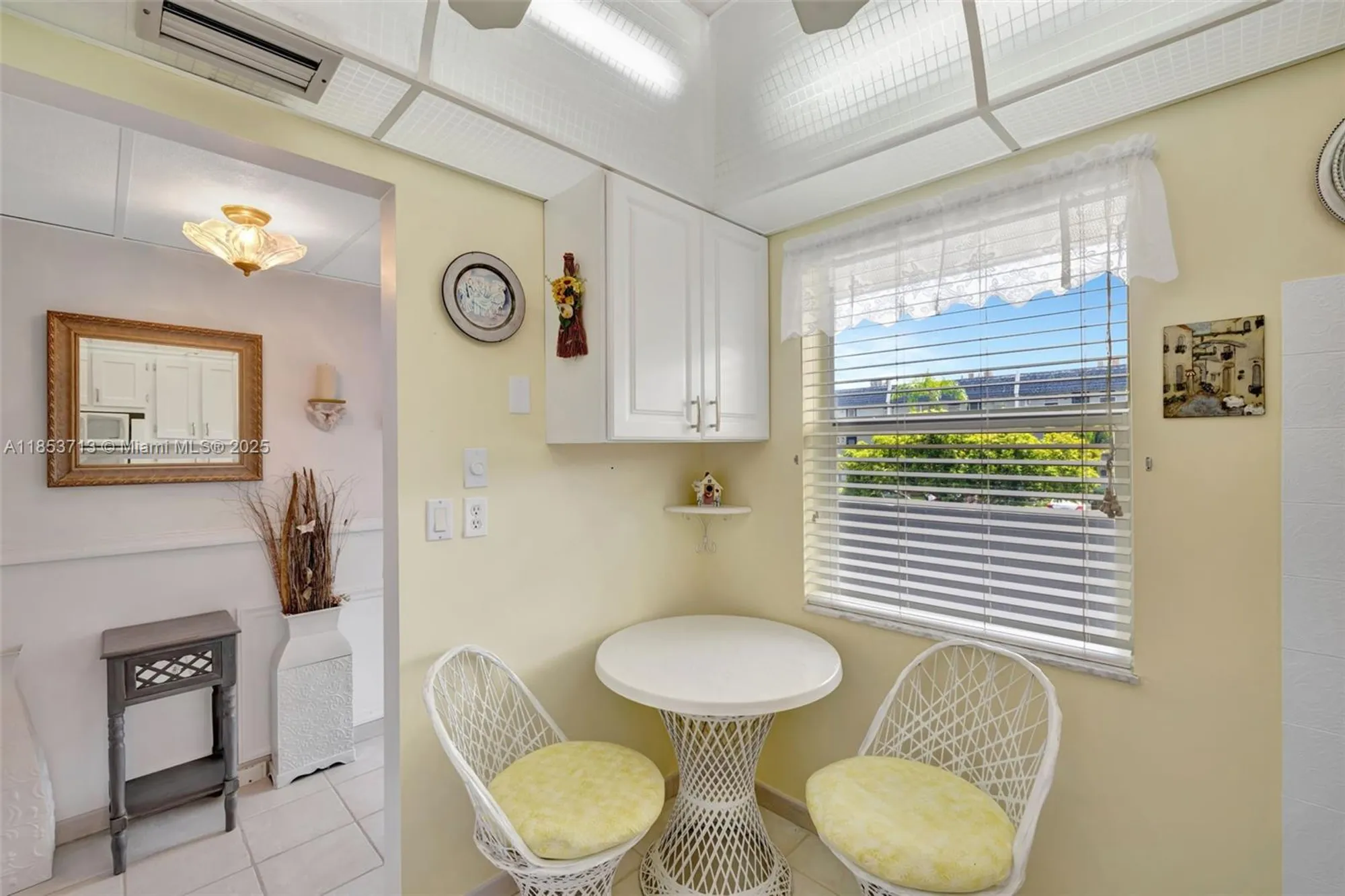 Property Slideshow image 15 of 49 | 7847 golf circle dr 203, Margate, FL, 33063