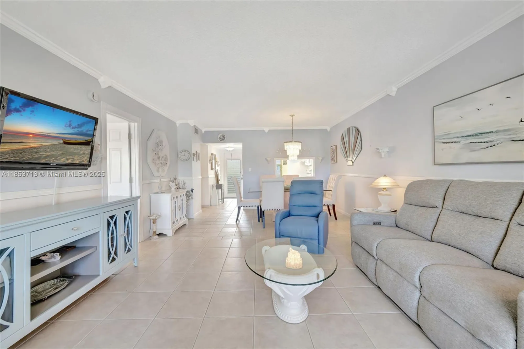 Property Slideshow image 10 of 49 | 7847 golf circle dr 203, Margate, FL, 33063