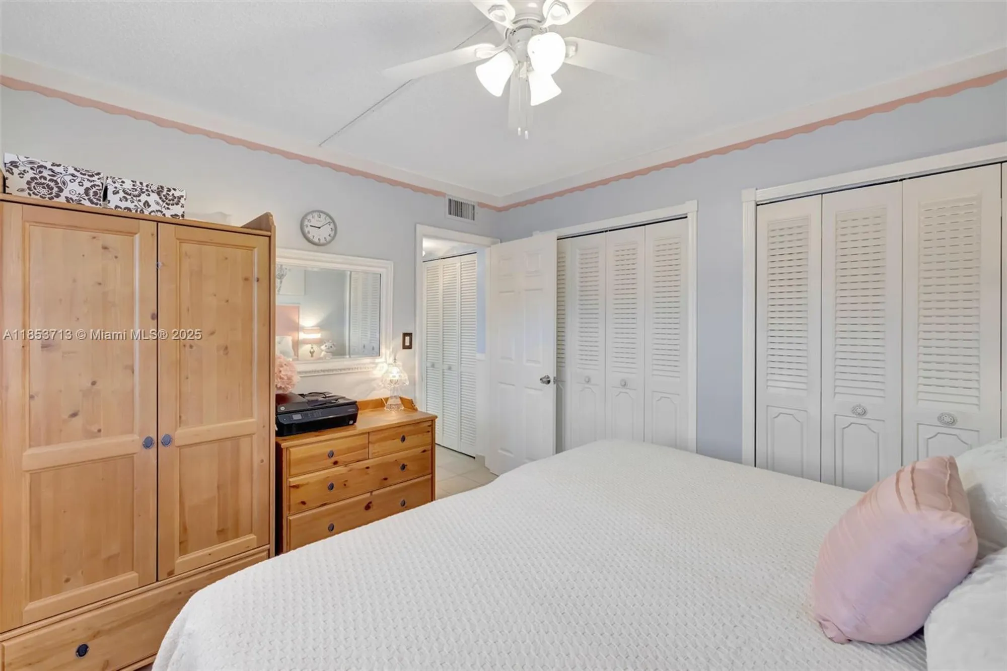 Property Slideshow image 27 of 49 | 7847 golf circle dr 203, Margate, FL, 33063