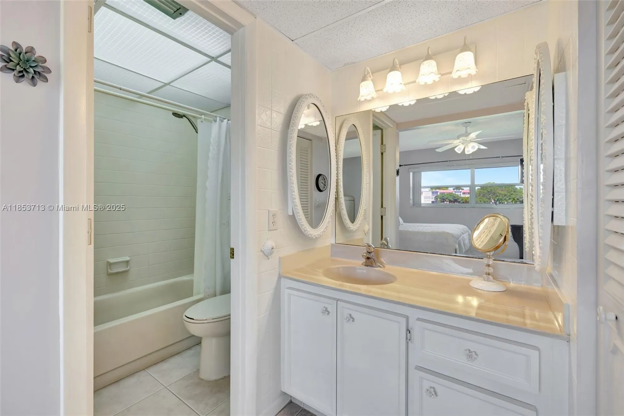 Property Slideshow image 22 of 49 | 7847 golf circle dr 203, Margate, FL, 33063