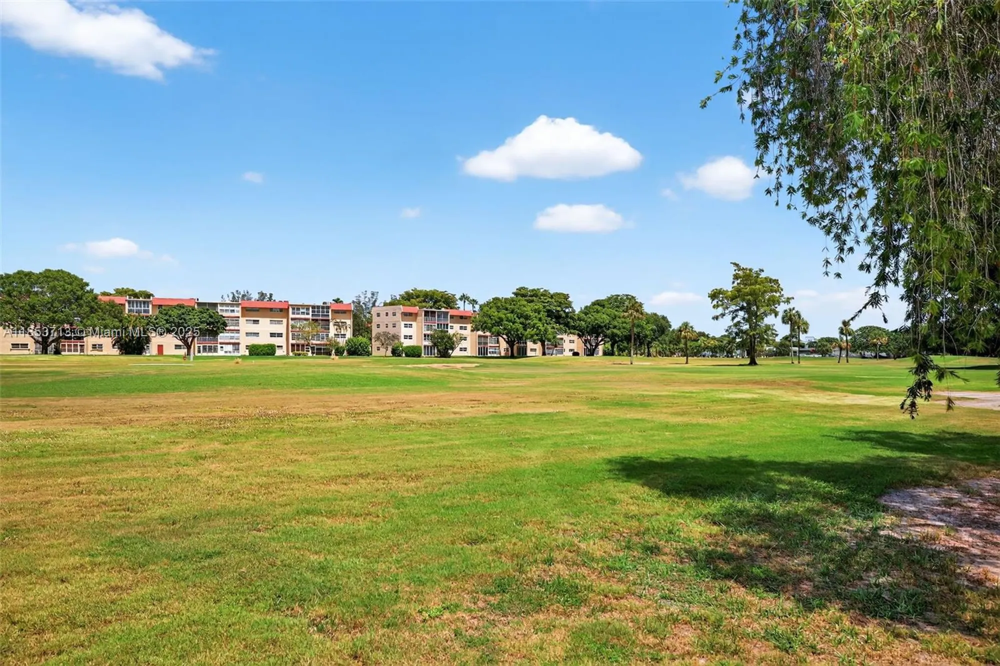 Property Slideshow image 37 of 49 | 7847 golf circle dr 203, Margate, FL, 33063