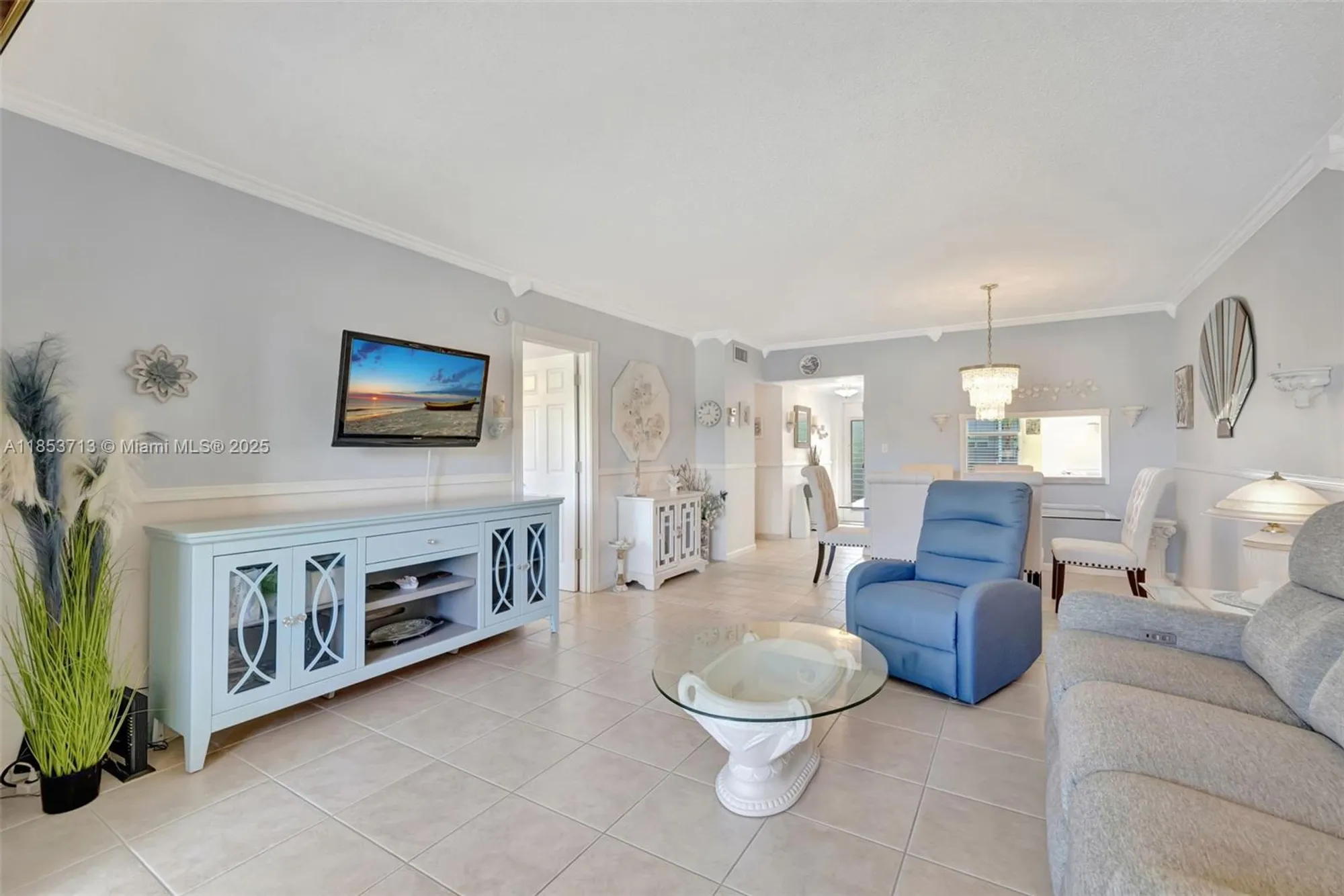 Property Slideshow image 9 of 49 | 7847 golf circle dr 203, Margate, FL, 33063